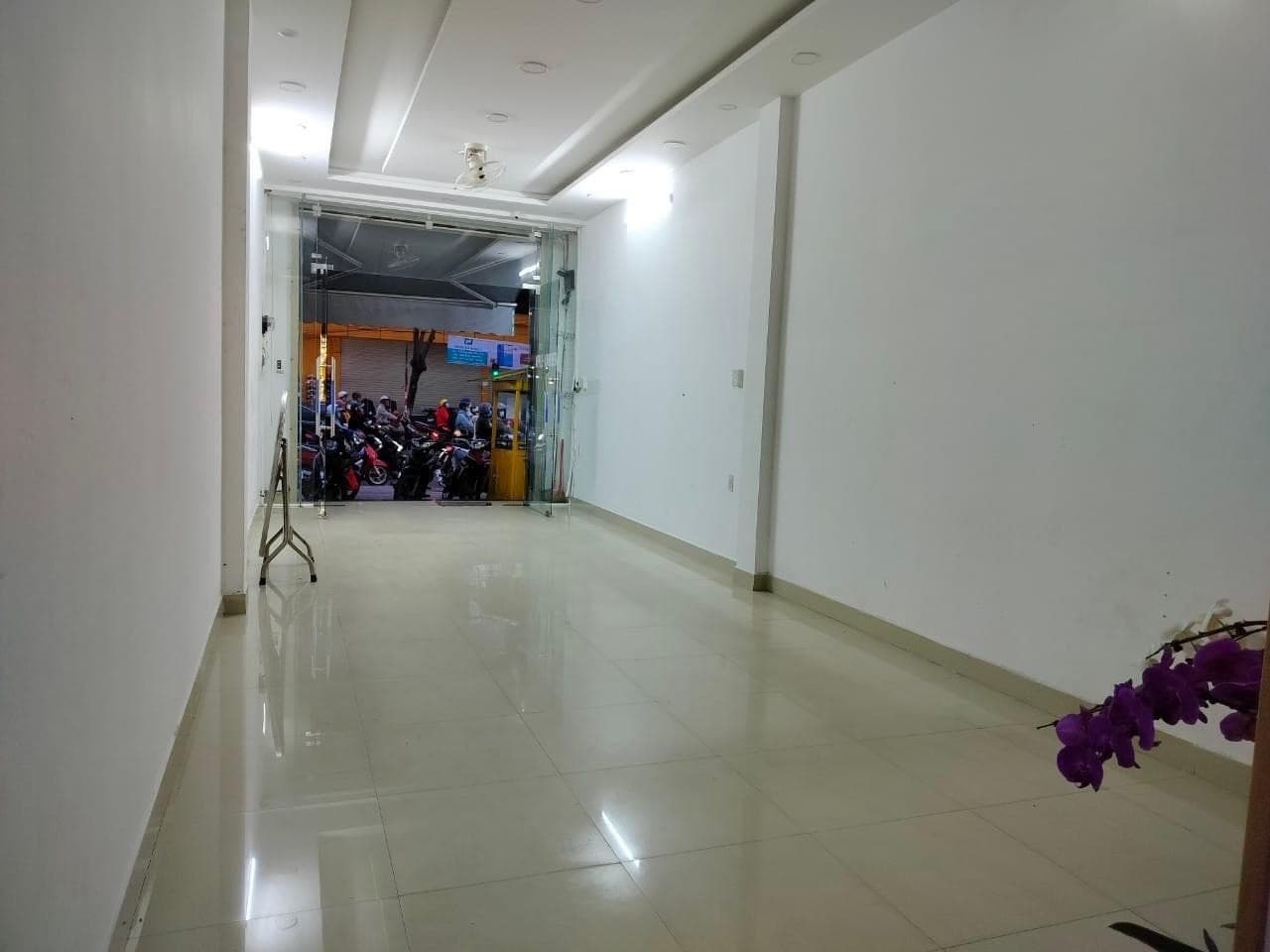 Nhà 3 tầng mặt tiền 4x16m cho thuê kinh doanh tại Lê Đình Lý - Ảnh 1