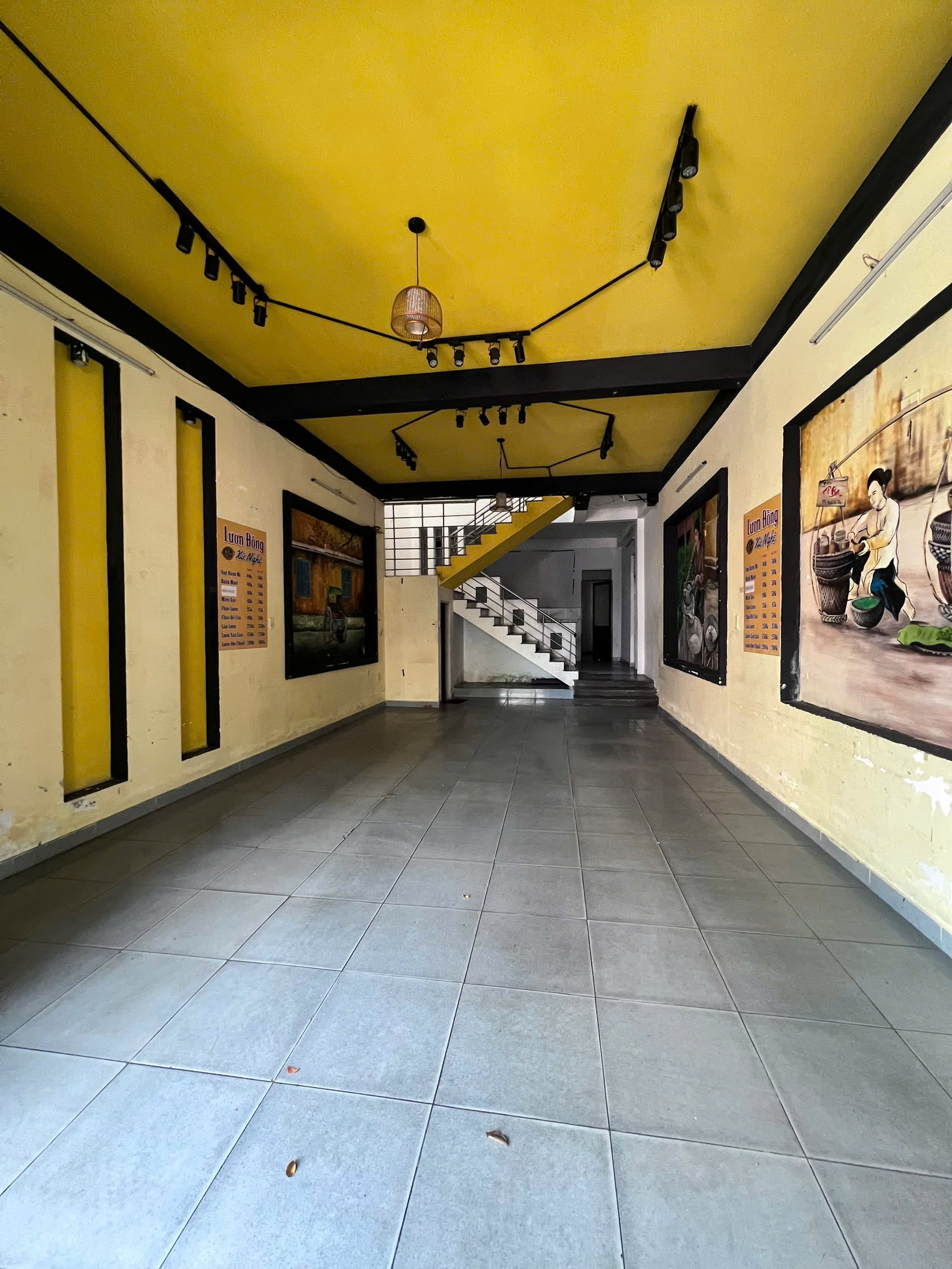 Nguyễn Hữu Thọ, nguyên căn 3 tầng ngang 5m - Ảnh 2