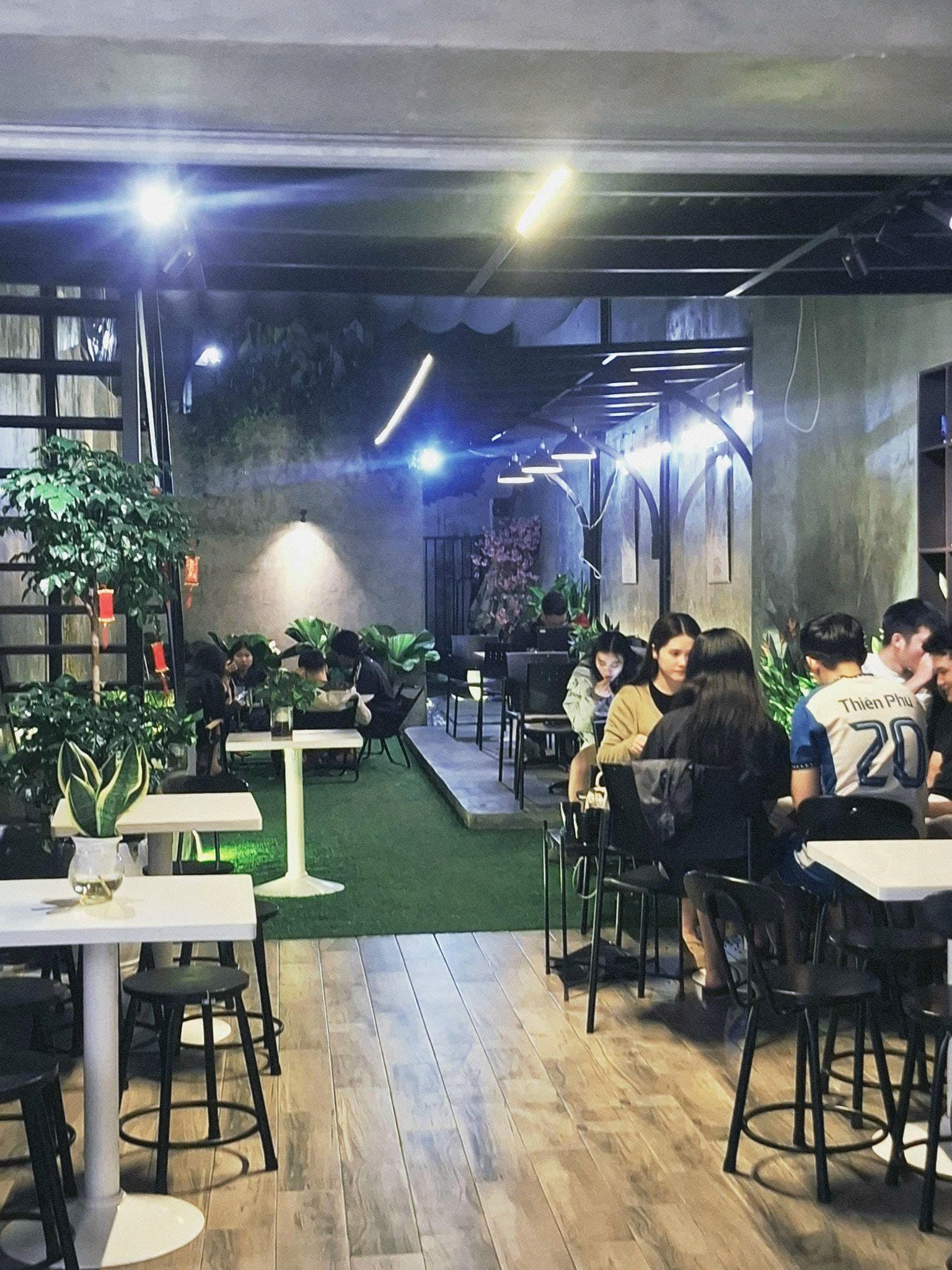 Nhà cấp 4 và nhà 1 tầng sau tại Núi Thành, diện tích sử dụng 207m2, phù hợp ở và kinh doanh - Ảnh 1