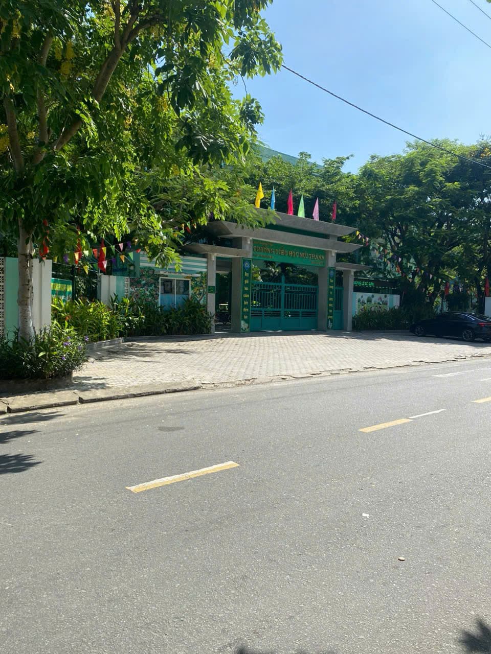 Nhà nguyên căn 3 tầng mê lệch đường Ỷ Lan Nguyên Phi, diện tích 88m², phù hợp ở và kinh doanh - Ảnh 1