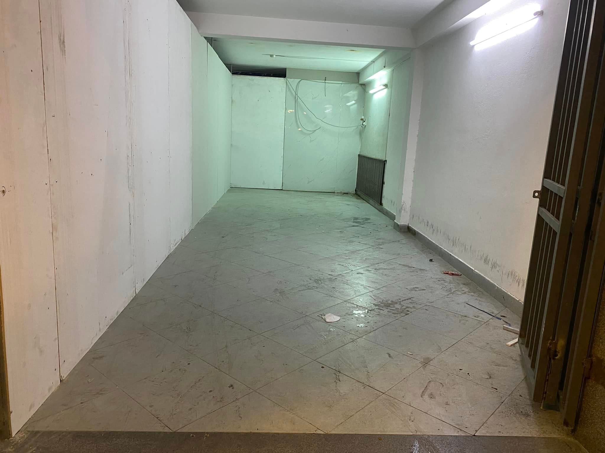 Nhà 5 tầng diện tích 112m2, trống suốt tầng 1, phù hợp làm văn phòng hoặc kinh doanh Trần Cao Vân - Ảnh 1