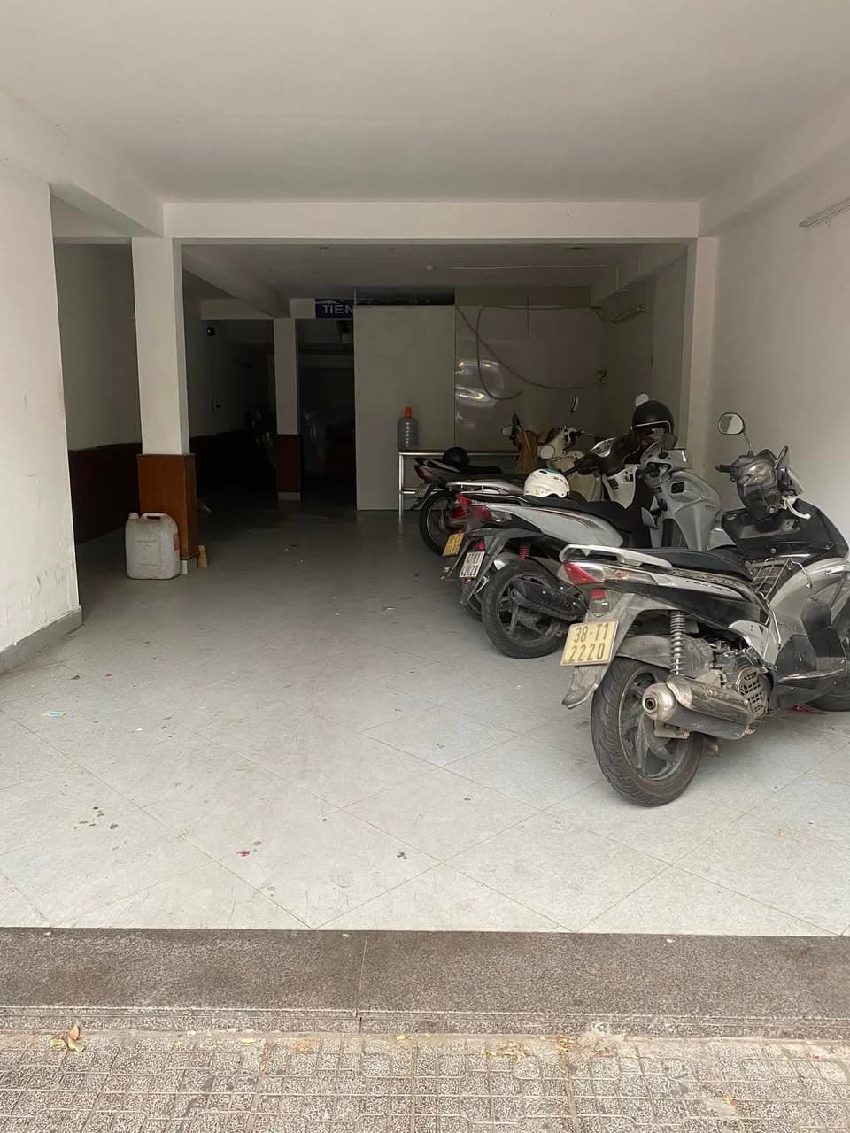 Nhà 5 tầng diện tích 112m2, trống suốt tầng 1, phù hợp làm văn phòng hoặc kinh doanh Trần Cao Vân - Ảnh 3