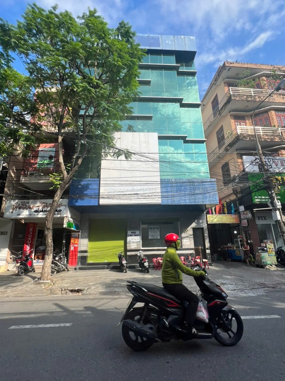 Nhà nguyên căn 4 tầng rưỡi diện tích 105m² tại Phan Châu Trinh, phù hợp kinh doanh đa ngành ngang 8m - Ảnh 1