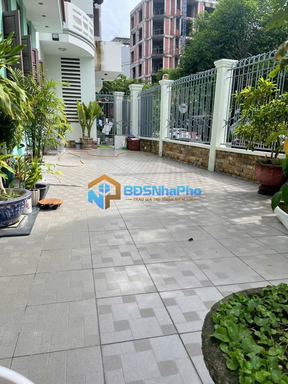 Cho thuê mặt bằng hai mặt tiền – Sơn Trà, Đà Nẵng 📍 Vị trí: Góc Lê Văn Quý & Tạ Mỹ Duật 📐 Diện tích: 13 x 5m – mặt bằng riêng chủ 💰 Giá thuê: 15 triệu/tháng - Ảnh 1