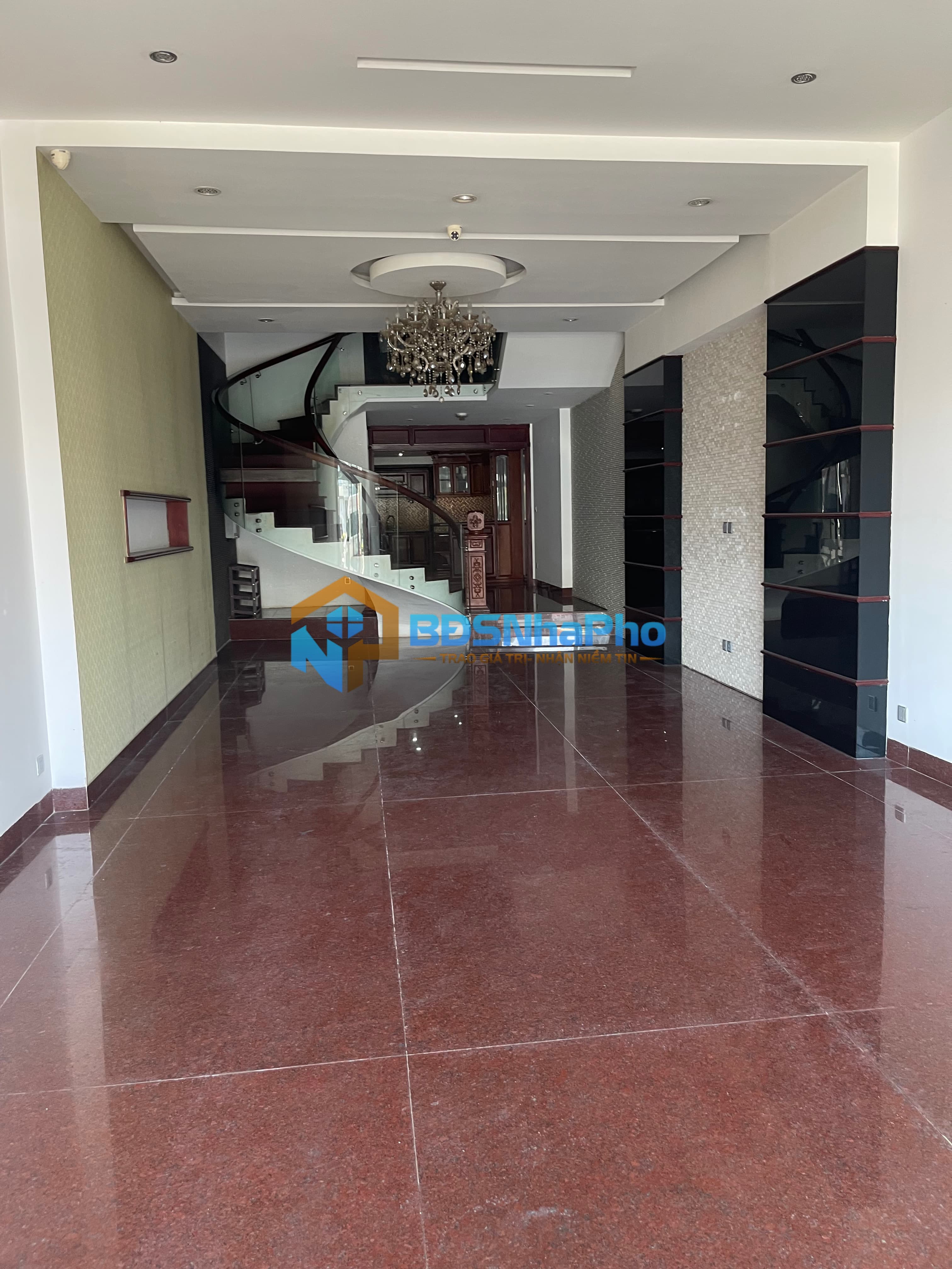 Cho thuê nhà 3 tầng – Ngũ Hành Sơn, Đà Nẵng 📍 Địa chỉ: B4-20 An Thượng 38 📐 Diện tích: 5 x 12m = 60m² 🏠 Kết cấu: 3 tầng, 4 phòng 💰 Giá thuê: 25 triệu/tháng - Ảnh 1