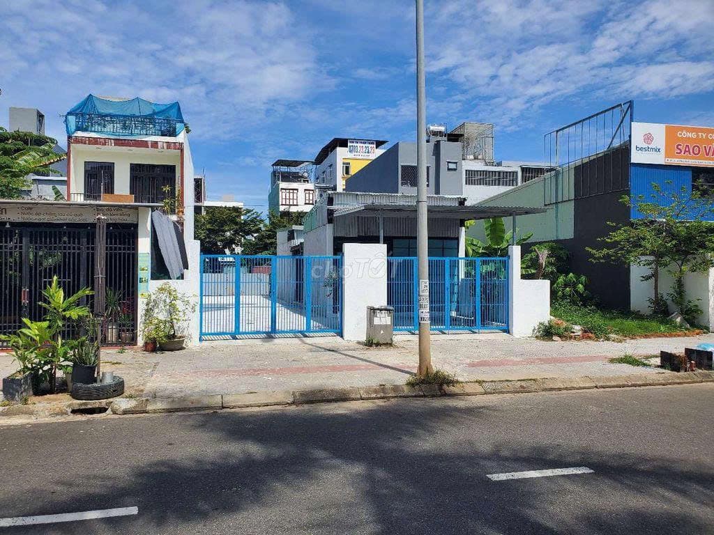 CHO THUÊ 2 LÔ ĐẤT CÓ NHÀ CẤP 4 250M2 TẠI HOÀ XUÂN - Ảnh 1