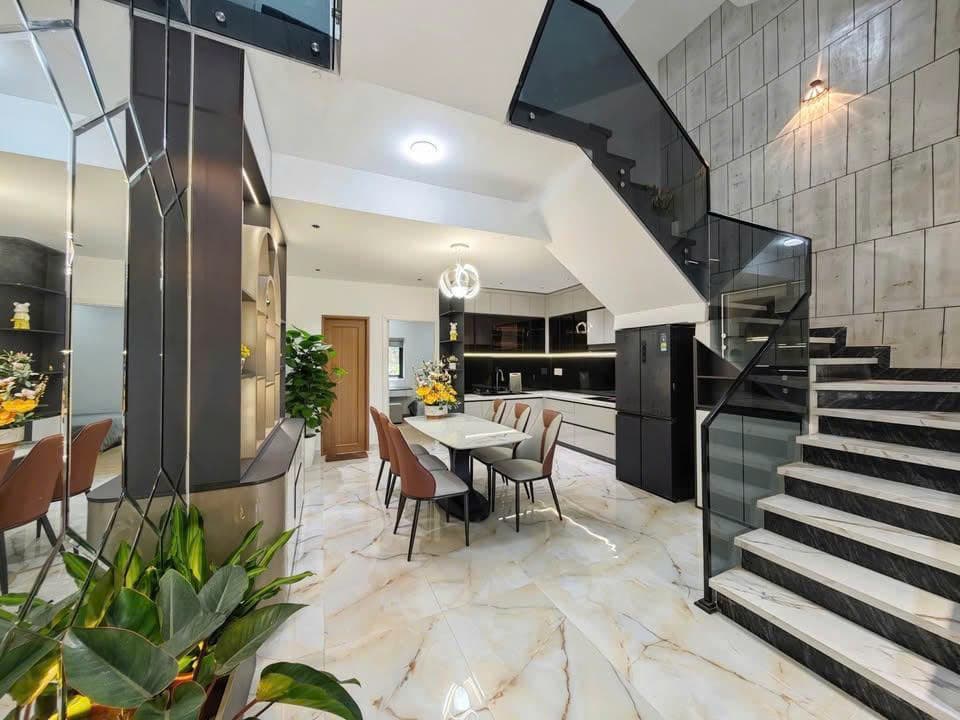 CHO THUÊ NHÀ NGUYÊN CĂN FULL NỘI THẤT TẠI LIÊN CHIỂU - Ảnh 3