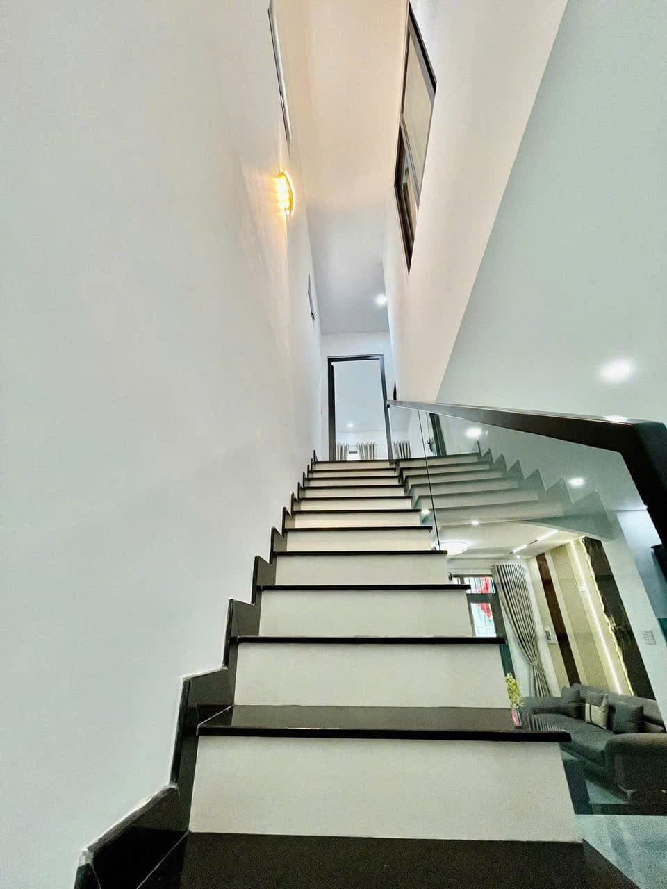 CHO THUÊ NHÀ NGUYÊN CĂN FULL NỘI THẤT TẠI KIỆT HOÀNG DIỆU - Ảnh 7