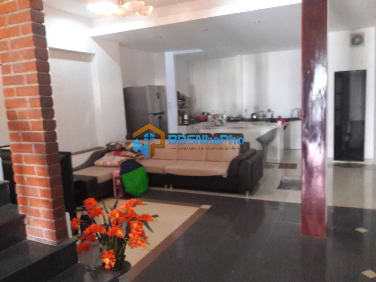 Nhà nguyên căn 3 tầng đường Nguyễn Tri Phương - Ảnh 3