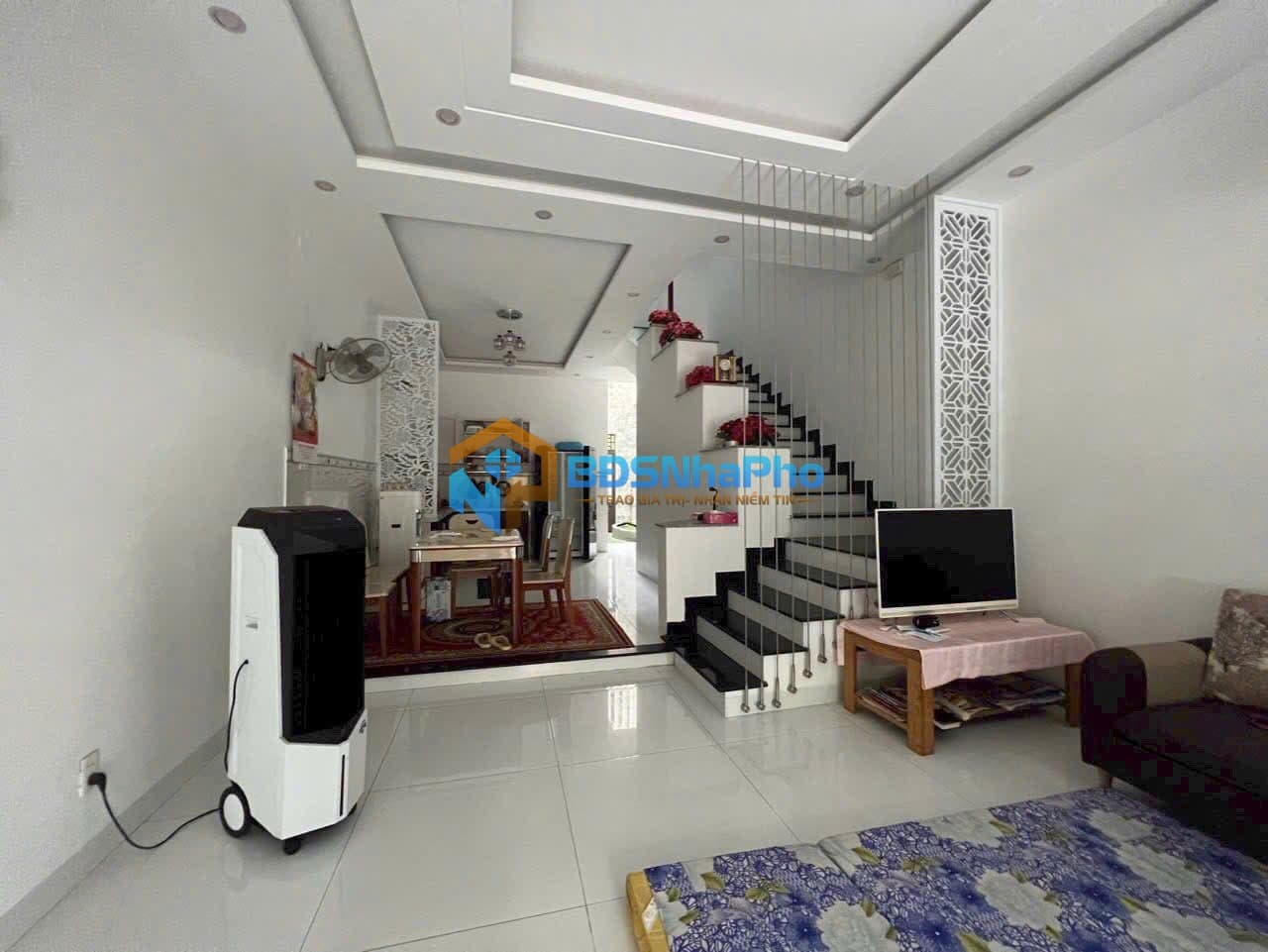 CHO THUÊ NHÀ NGUYÊN CĂN 240M2 TẠI HOÀ XUÂN - Ảnh 2