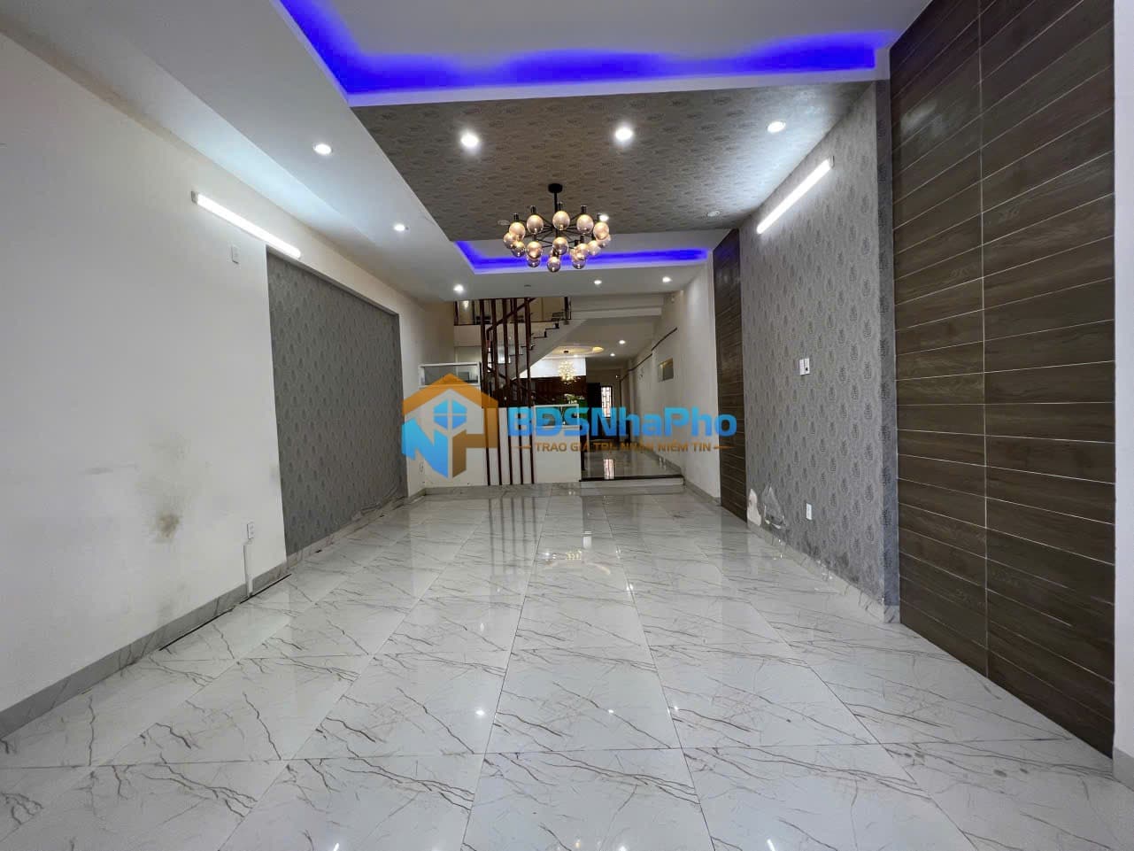 CHO THUÊ NHÀ NGUYÊN CĂN 300M2 TẠI PHẠM XUÂN ẨN - Ảnh 1