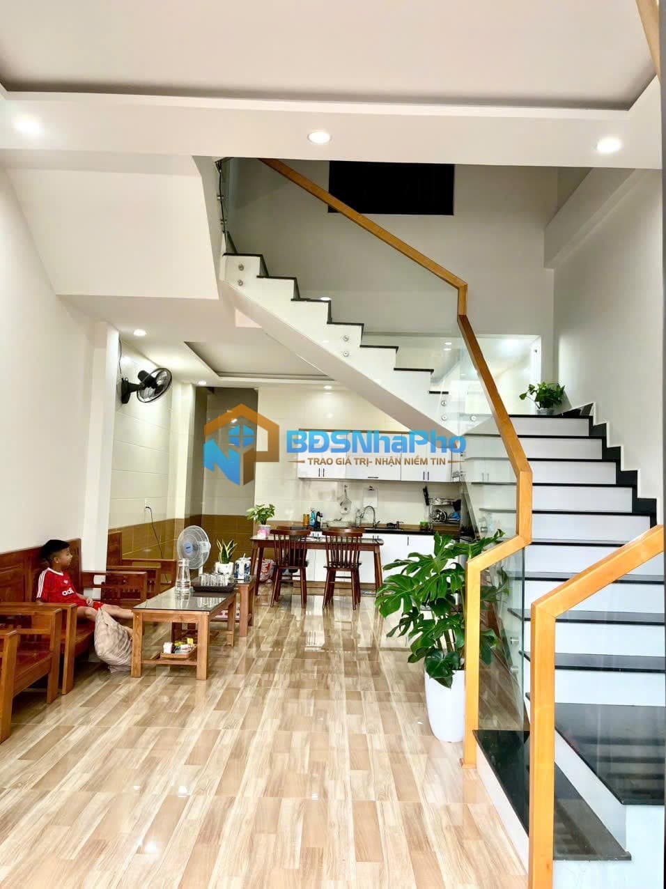 CHO THUÊ NHÀ NGUYÊN CĂN 180M2 FULL NỘI THẤT GẦN BIỂN PHẠM VĂN ĐỒNG - Ảnh 2