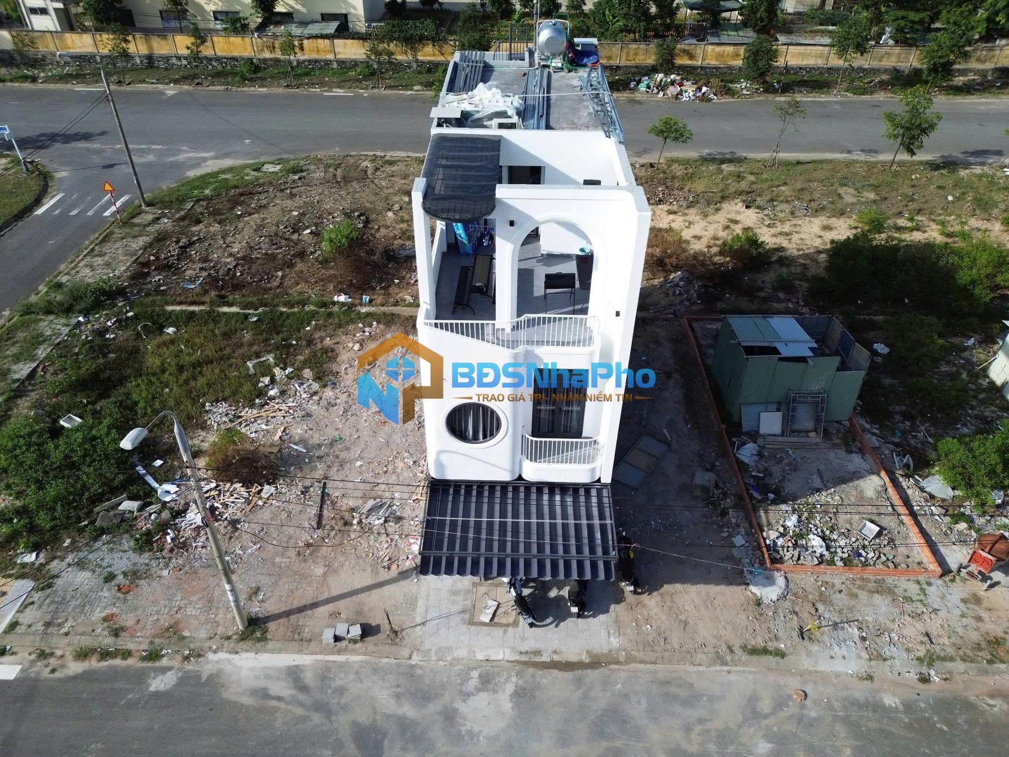 CHO THUÊ NHÀ NGUYÊN CĂN 4 TẦNG FULL NỘI THẤT TẠI HOÀ KHÁNH - Ảnh 1