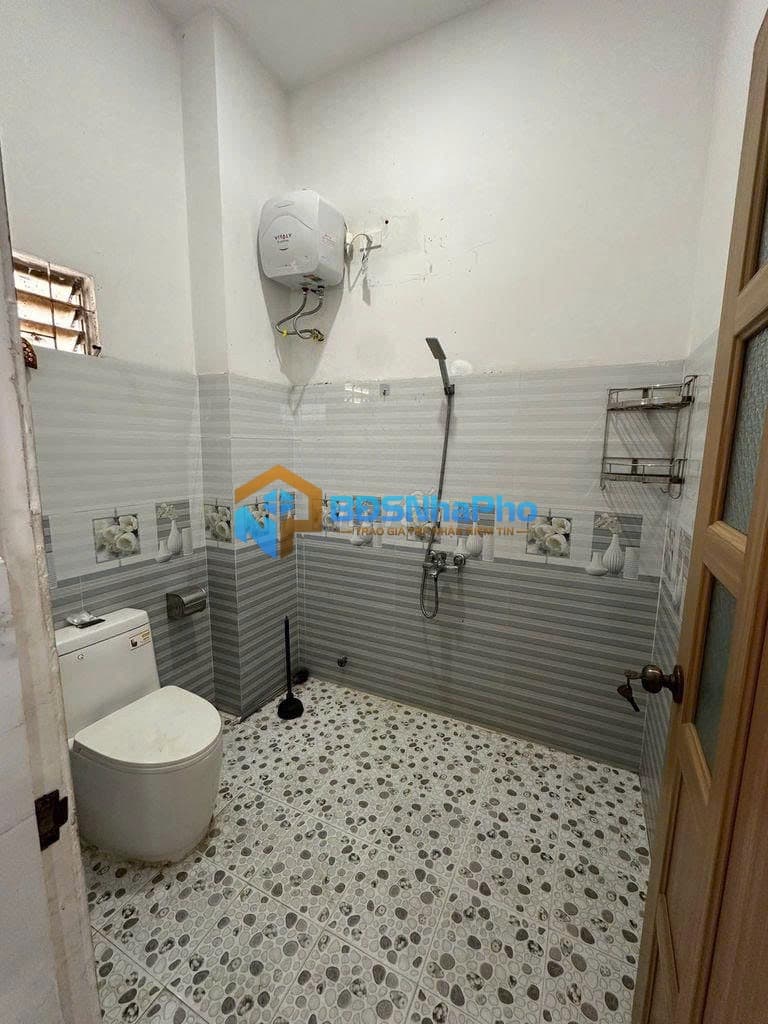 CHO THUÊ NHÀ NGUYÊN CĂN 2 TẦNG 176M2 TẠI HOÀ CƯỜNG BẮC - Ảnh 1