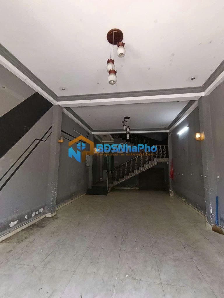 CHO THUÊ NHÀ NGUYÊN CĂN 3 TẦNG DT 300M2 TẠI TỐ HỮU - Ảnh 3