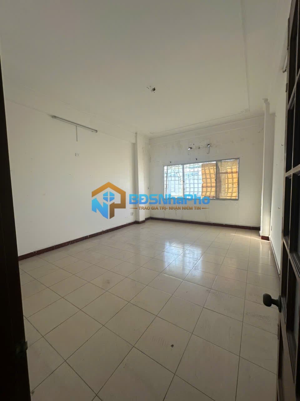 CHO THUÊ NHÀ NGUYÊN CĂN 4 TẦNG DT 105M2 TẠI NGUYỄN VĂN LINH - Ảnh 6