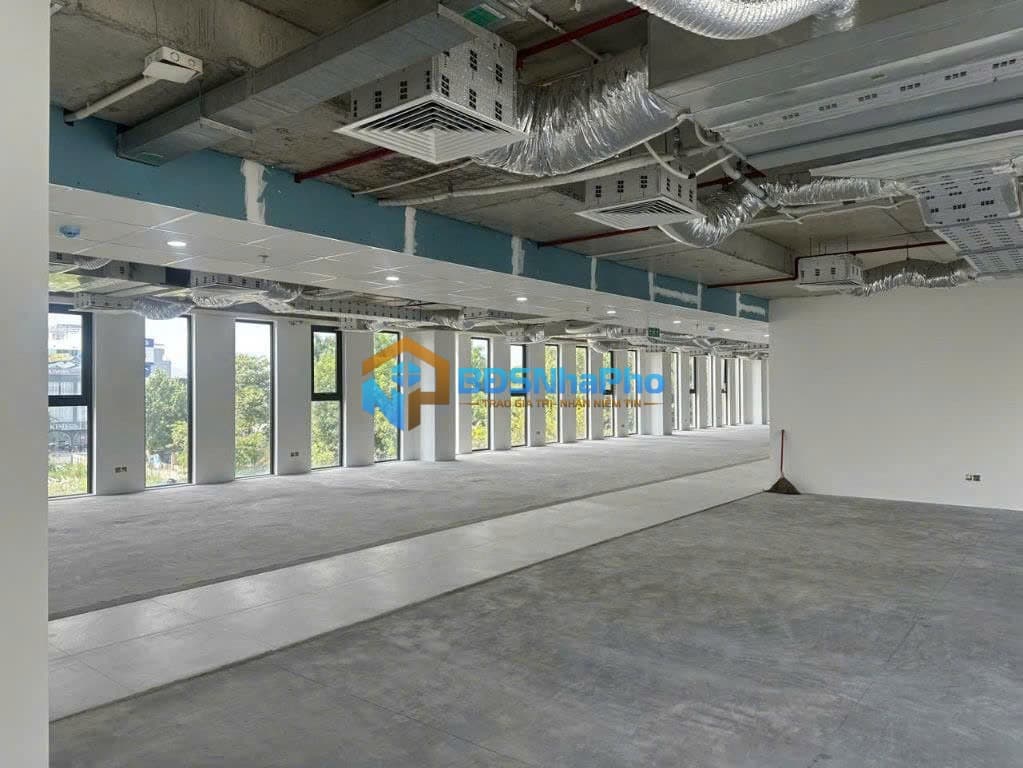 VĂN PHÒNG CHO THUÊ Ở TOÀ NHÀ SUMMIT TỪ 100M2 - 600M2 TẠI NGUYỄN VĂN LINH - Ảnh 2