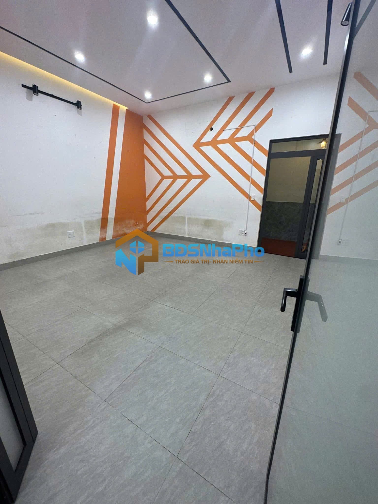 CHO THUÊ NHÀ NGUYÊN CĂN 5 TẦNG DT 80M2 TẠI LIÊN CHIỂU - Ảnh 4