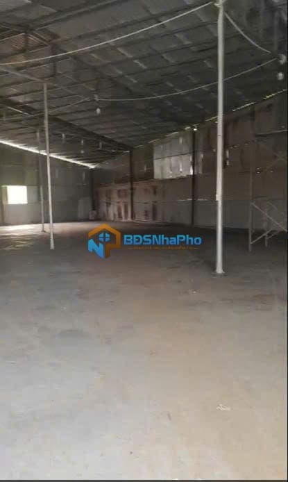 CHO THUÊ KHO DT 550M2 TẠI TRUNG TÂM THÀNH PHỐ - Ảnh 1