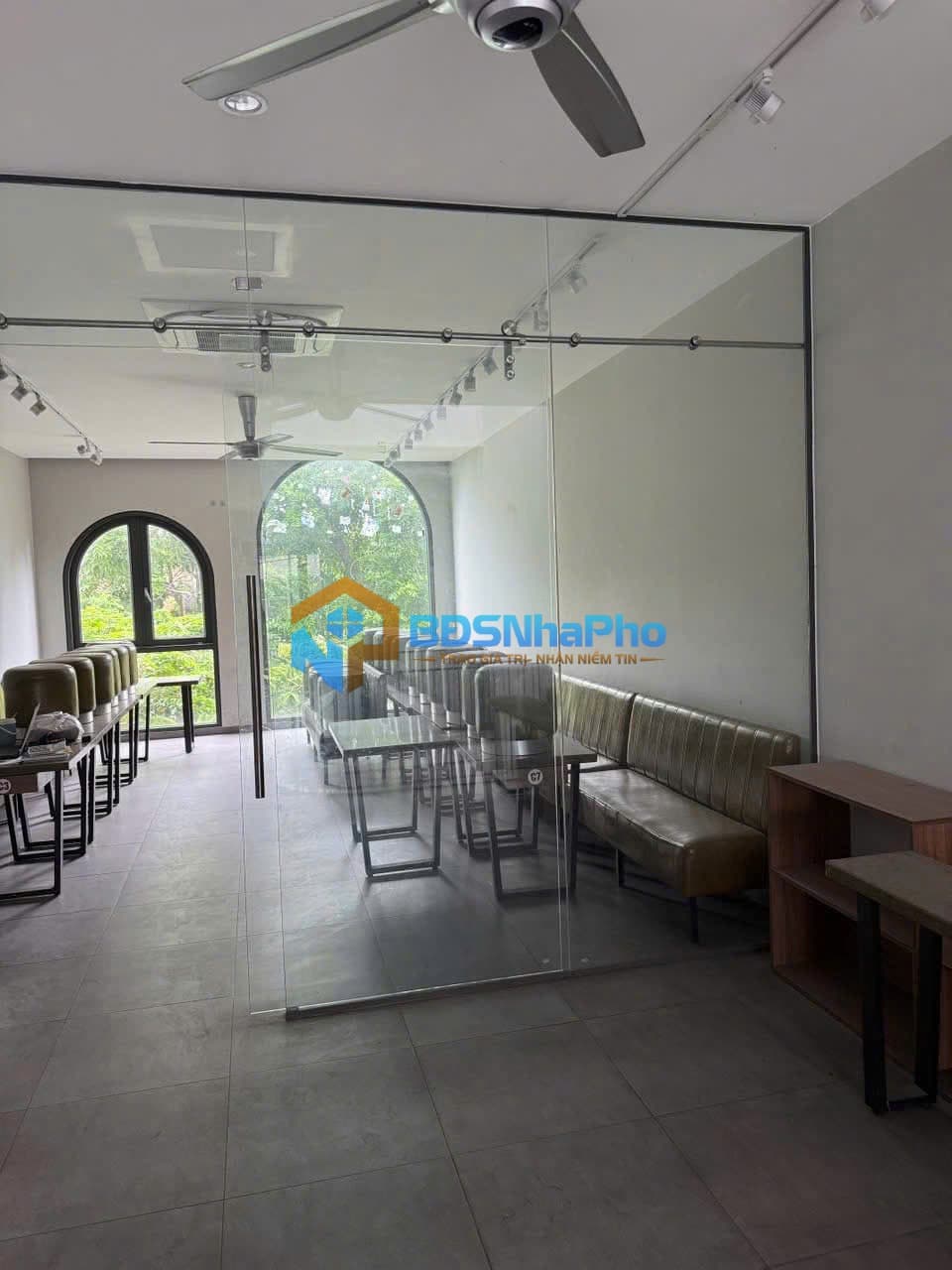 CHO THUÊ TẦNG 3 TRONG TOÀ NHÀ 4 TẦNG DT 93M2 TẠI PHẠM CỰ LƯỢNG - Ảnh 1