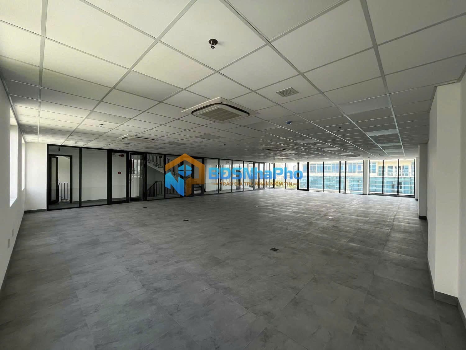 CHO THUÊ VP TẦNG 5 DT 250M2 TẠI TRẦN HƯNG ĐẠO - Ảnh 2