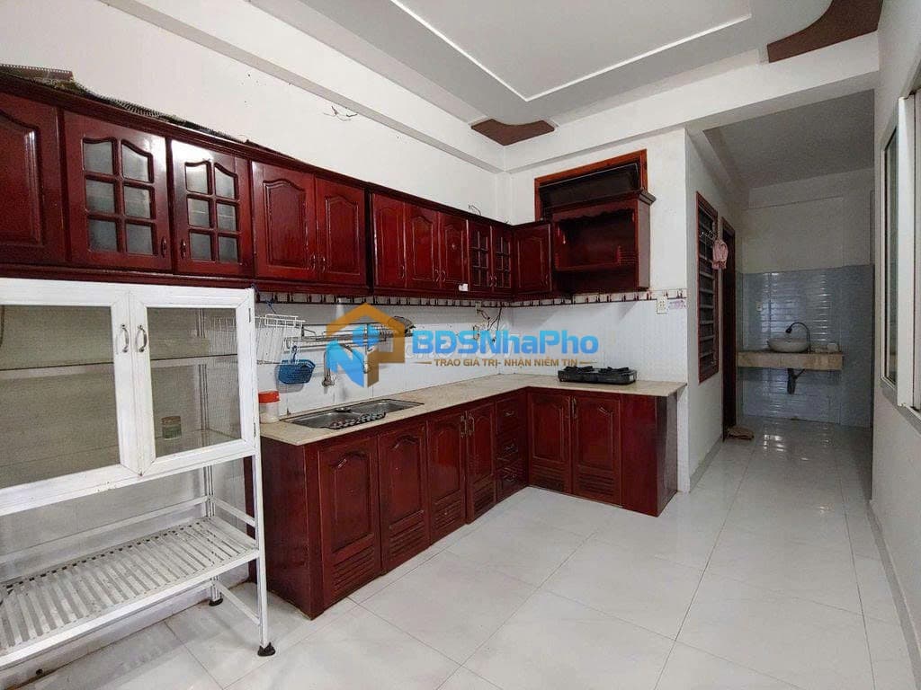 CHO THUÊ NHÀ NGUYÊN CĂN 2 TẦNG DT 150M2 TẠI CHỢ NON NƯỚC - Ảnh 6