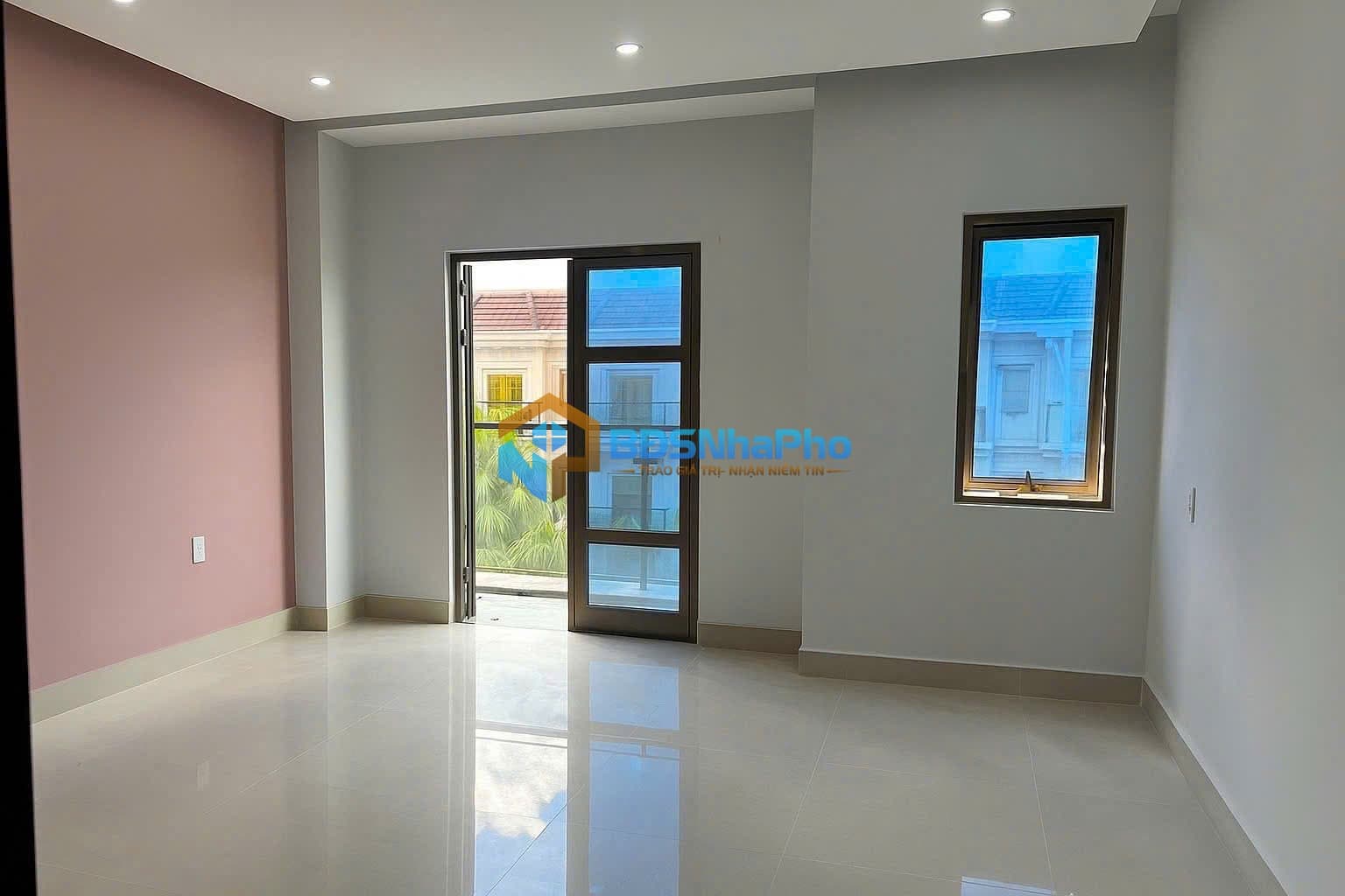 CHO THUÊ SHOPHOUSE 3 TẦNG DT 100M2 GẦN ĐƯỜNG MÊ LINH - Ảnh 3