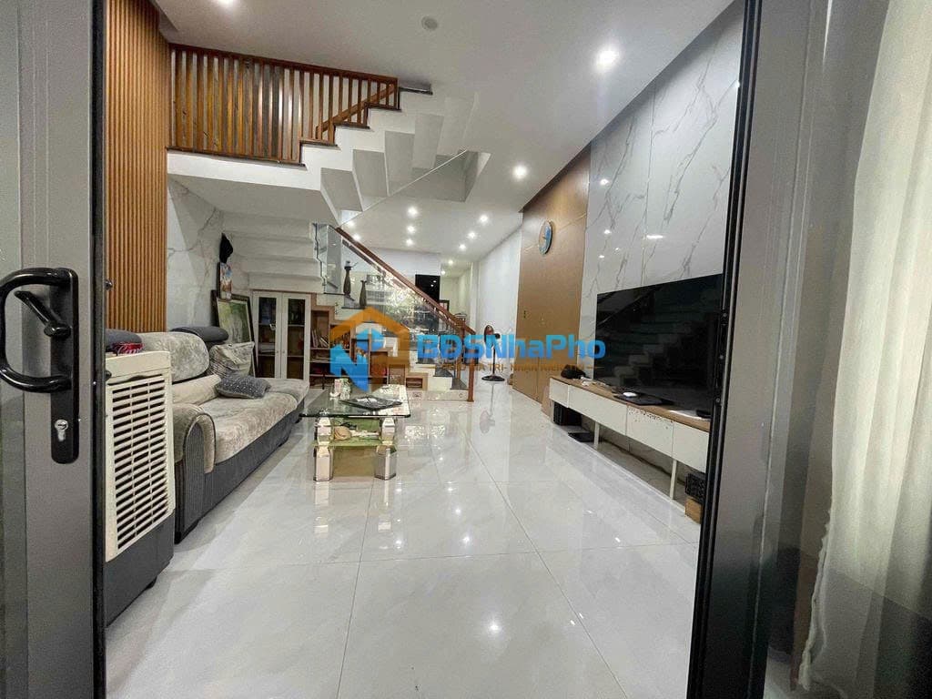 CHO THUÊ NHÀ NGUYÊN CĂN 2 TẦNG DT 90M2 GẦN BẾN XE - Ảnh 4