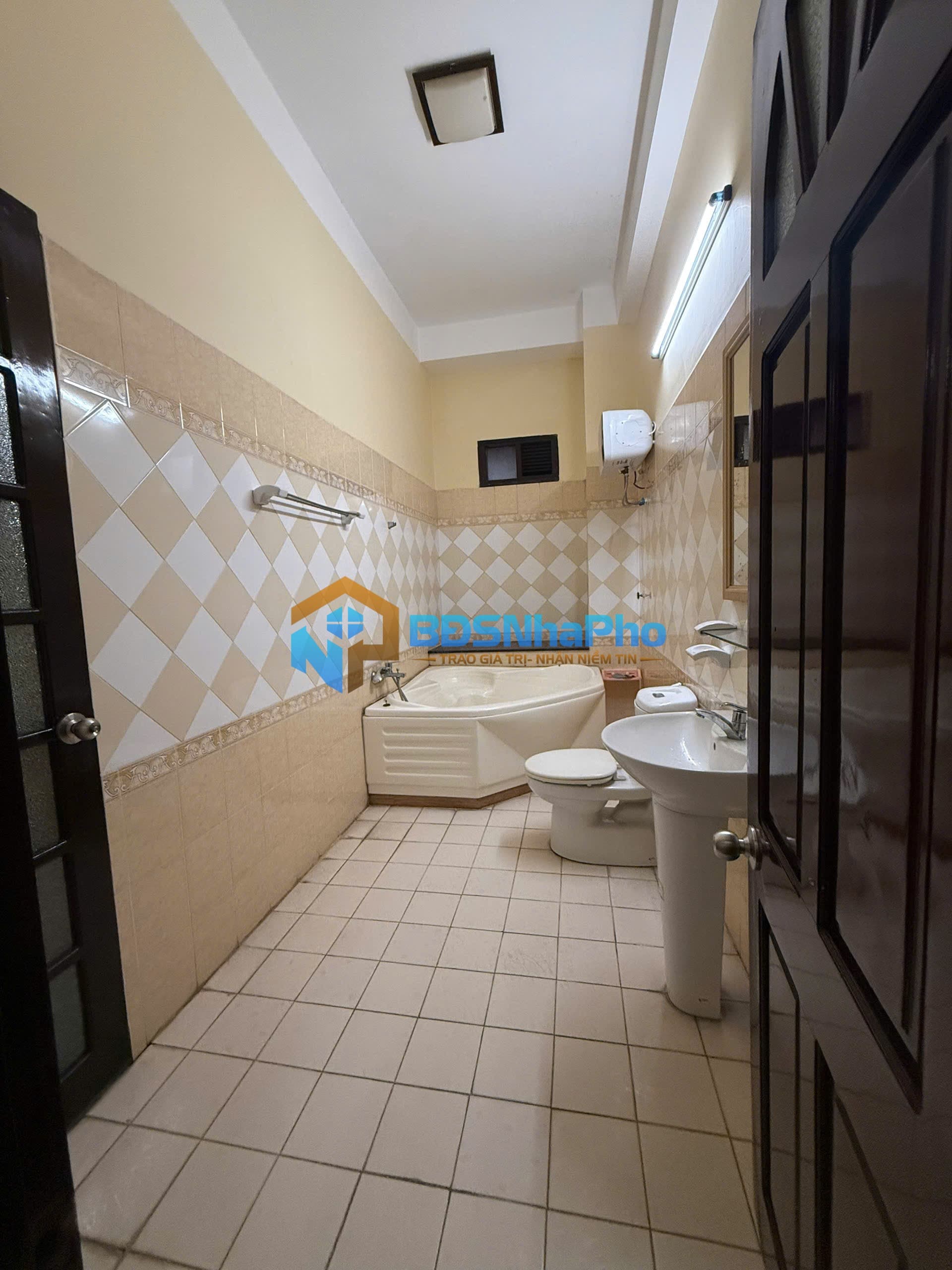 CHO THUÊ NHÀ NGUYÊN CĂN 2,5 TẦNG DT 100M2 TẠI NGUYỄN PHONG SẮC - Ảnh 6