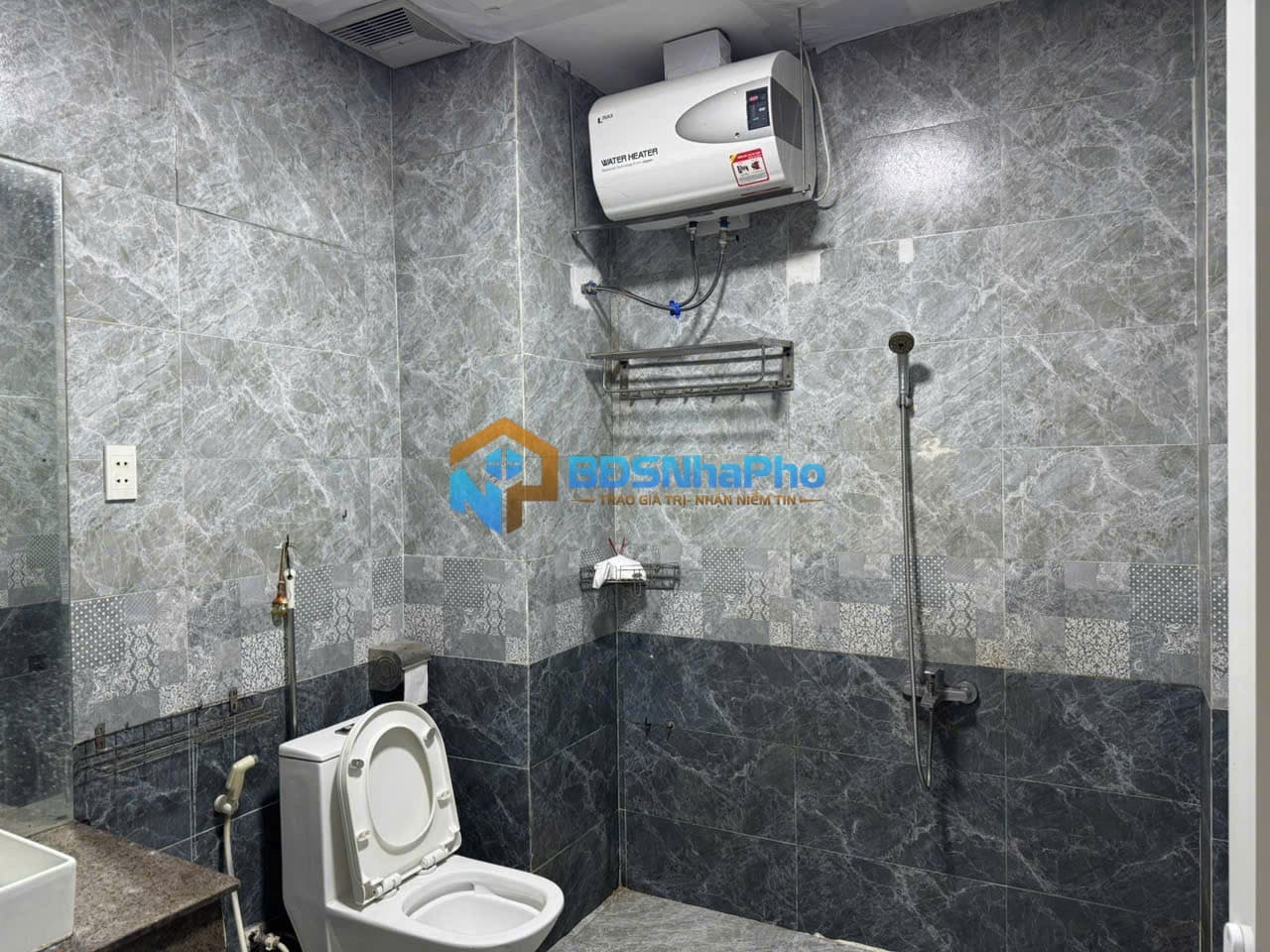 CHO THUÊ NHÀ CẤP 4 CÓ LỬNG DT 150M2 TẠI ĐẶNG VŨ HỶ - Ảnh 5