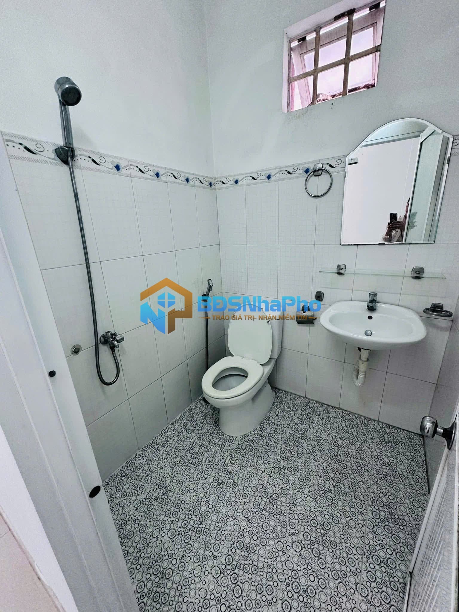 CHO THUÊ NHÀ NGUYÊN CĂN 3 TẦNG DT 90M2 TẠI ĐƯỜNG CẦN GIUỘC - Ảnh 4