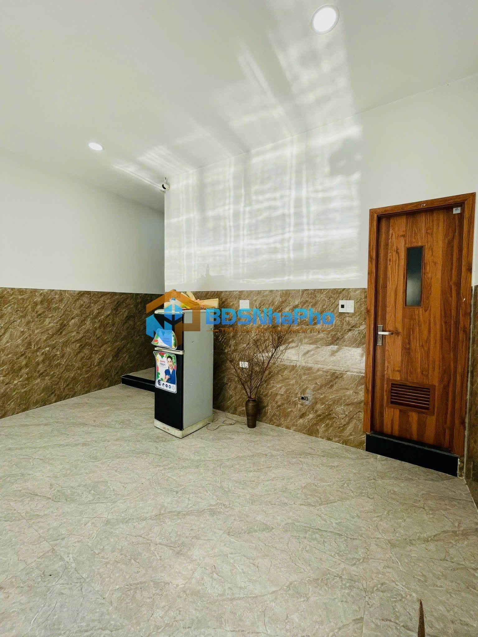 CHO THUÊ MB TẦNG 1 DT 45M2 TẠI THẠCH LAM - Ảnh 5