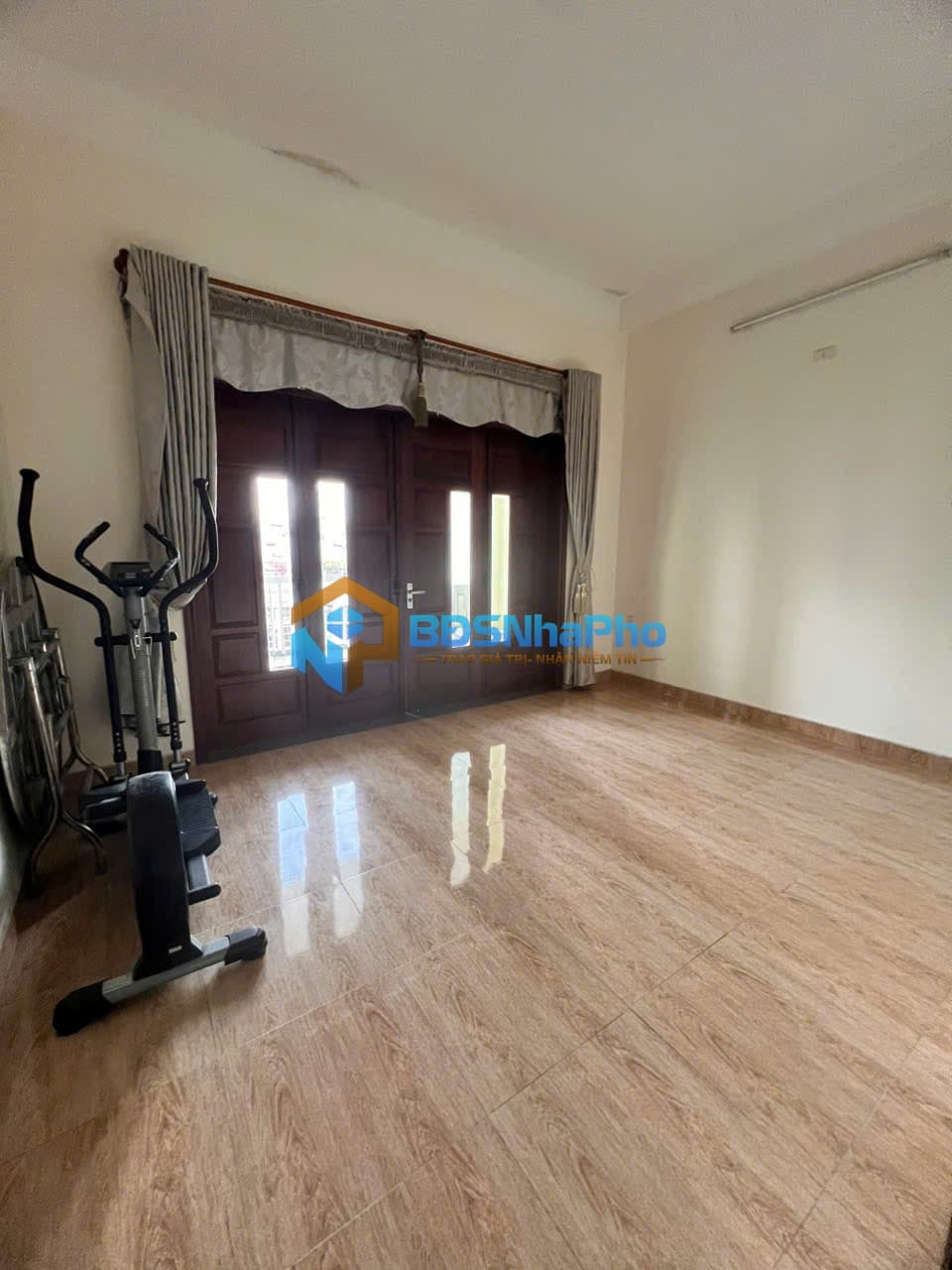 CHO THUÊ NHÀ NGUYÊN CĂN 3 TẦNG DT 250M2 TẠI ĐÀO CAM MỘC - Ảnh 3