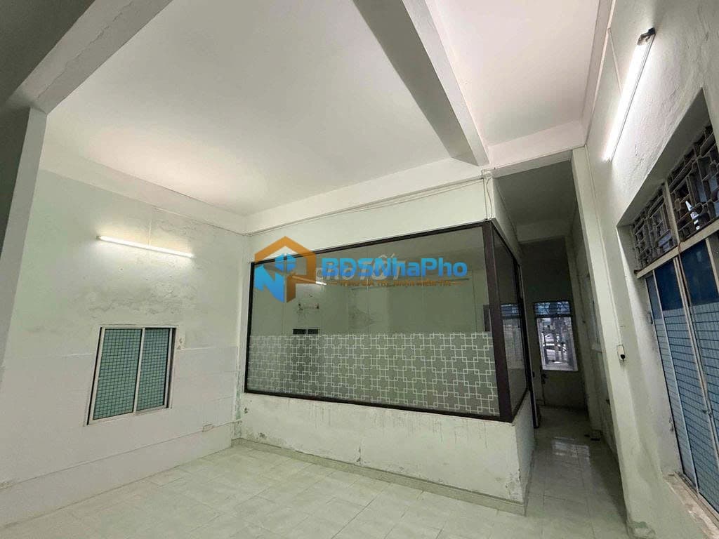 CHO THUÊ NHÀ NGUYÊN CĂN 2 TẦNG DT 201M2 TẠI TÔN ĐỨC THẮNG - Ảnh 4