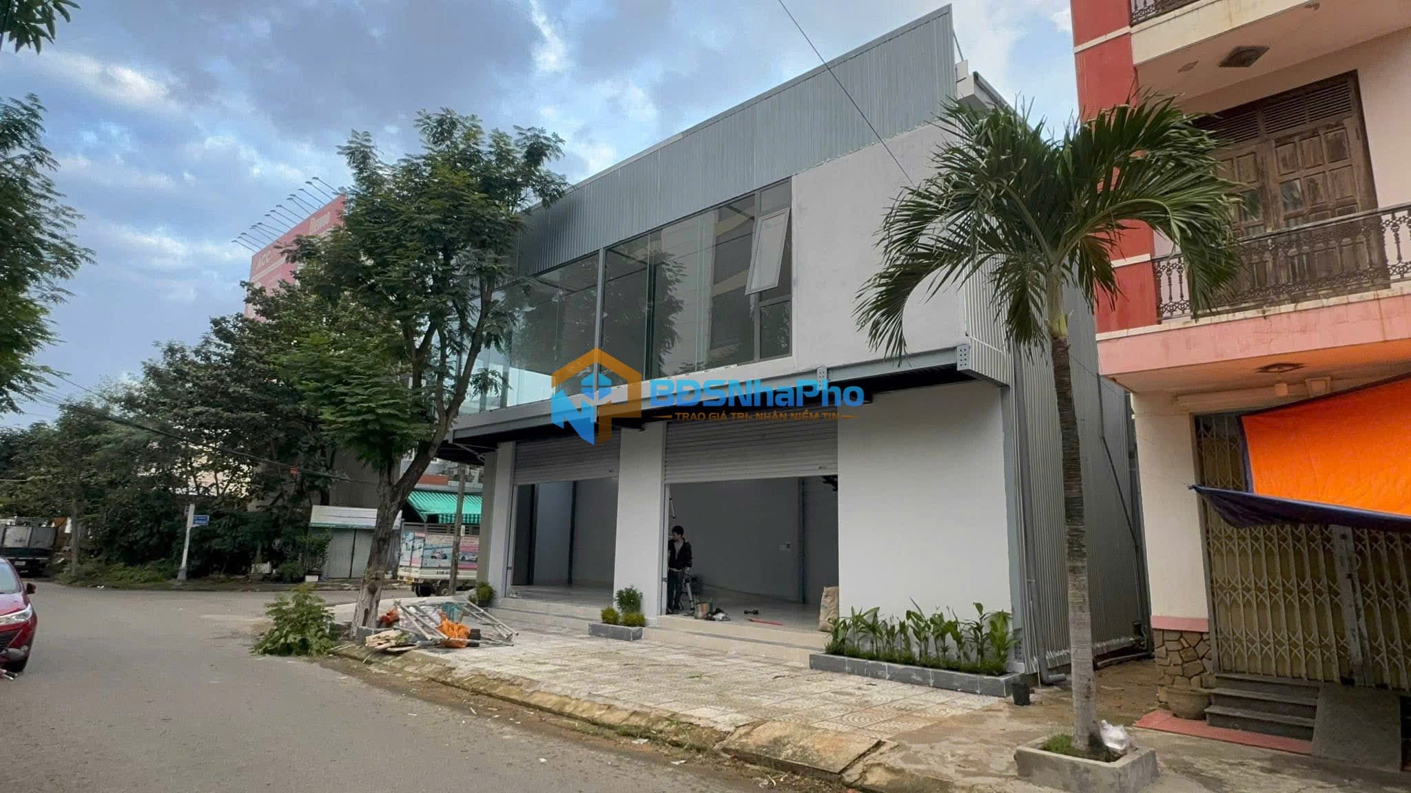 CHO THUÊ MB 2 TẦNG DT 110M2 TẠI TRẦN XUÂN SOẠN - Ảnh 2