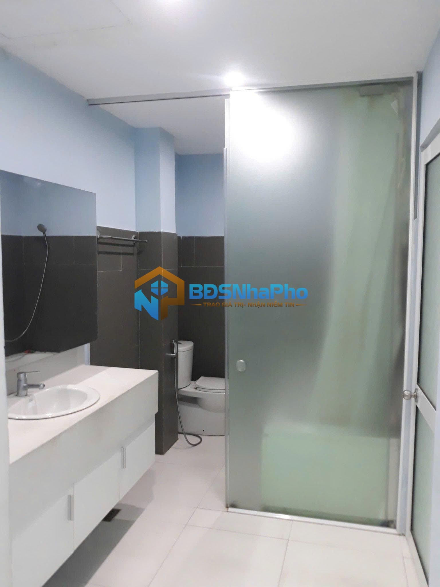 CHO THUÊ NHÀ NGUYÊN CĂN 2 TẦNG KIỆT OTO HOÀNG DIỆU - Ảnh 6