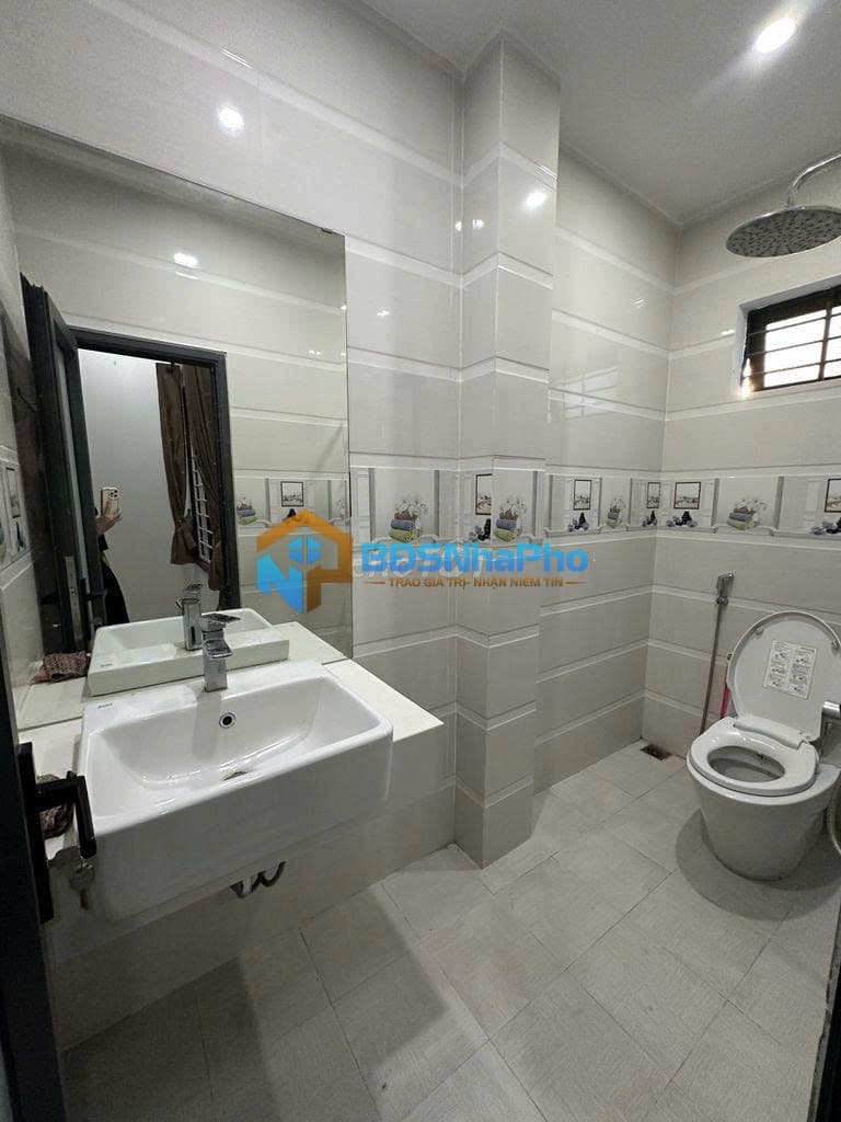 CHO THUÊ NHÀ NGUYÊN CĂN 3 TẦNG DT 100M2 TẠI NGUYỄN HỮU DẬT - Ảnh 6