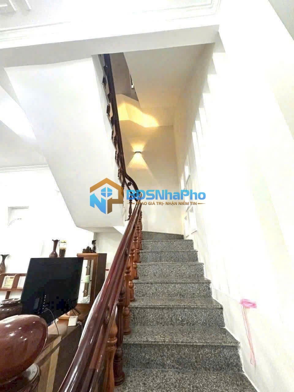 CHO THUÊ NHÀ NGUYÊN CĂN 3 TẦNG DT 95M2 TẠI HÒA MINH - Ảnh 3