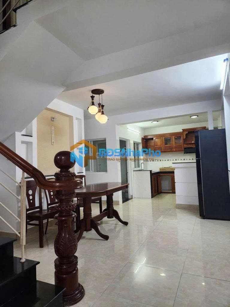 CHO THUÊ NHÀ NGUYÊN CĂN 3 TẦNG DT 100M2 TẠI PHẠM KHIÊM ÍCH - Ảnh 2