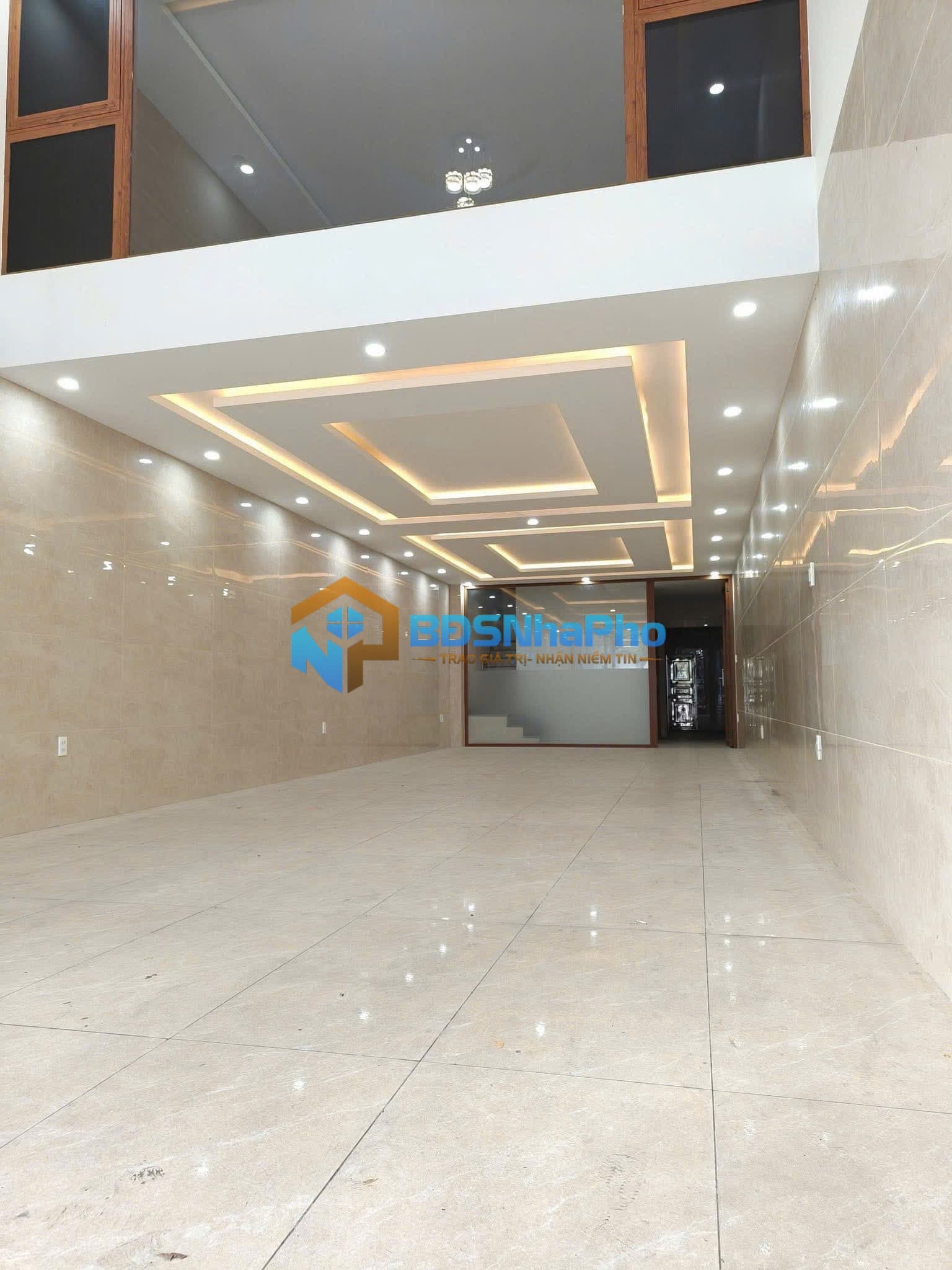 CHO THUÊ NHÀ 4,5 TẦNG MT NGUYỄN HỮU THỌ - Ảnh 1