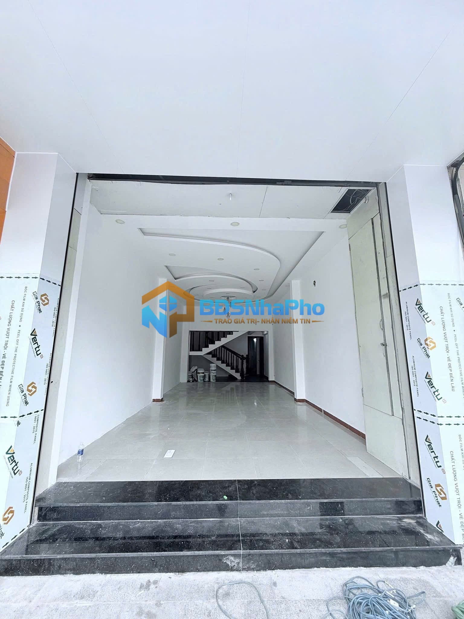 CHO THUÊ NHÀ 5 TẦNG MT HÙNG VƯƠNG - Ảnh 1