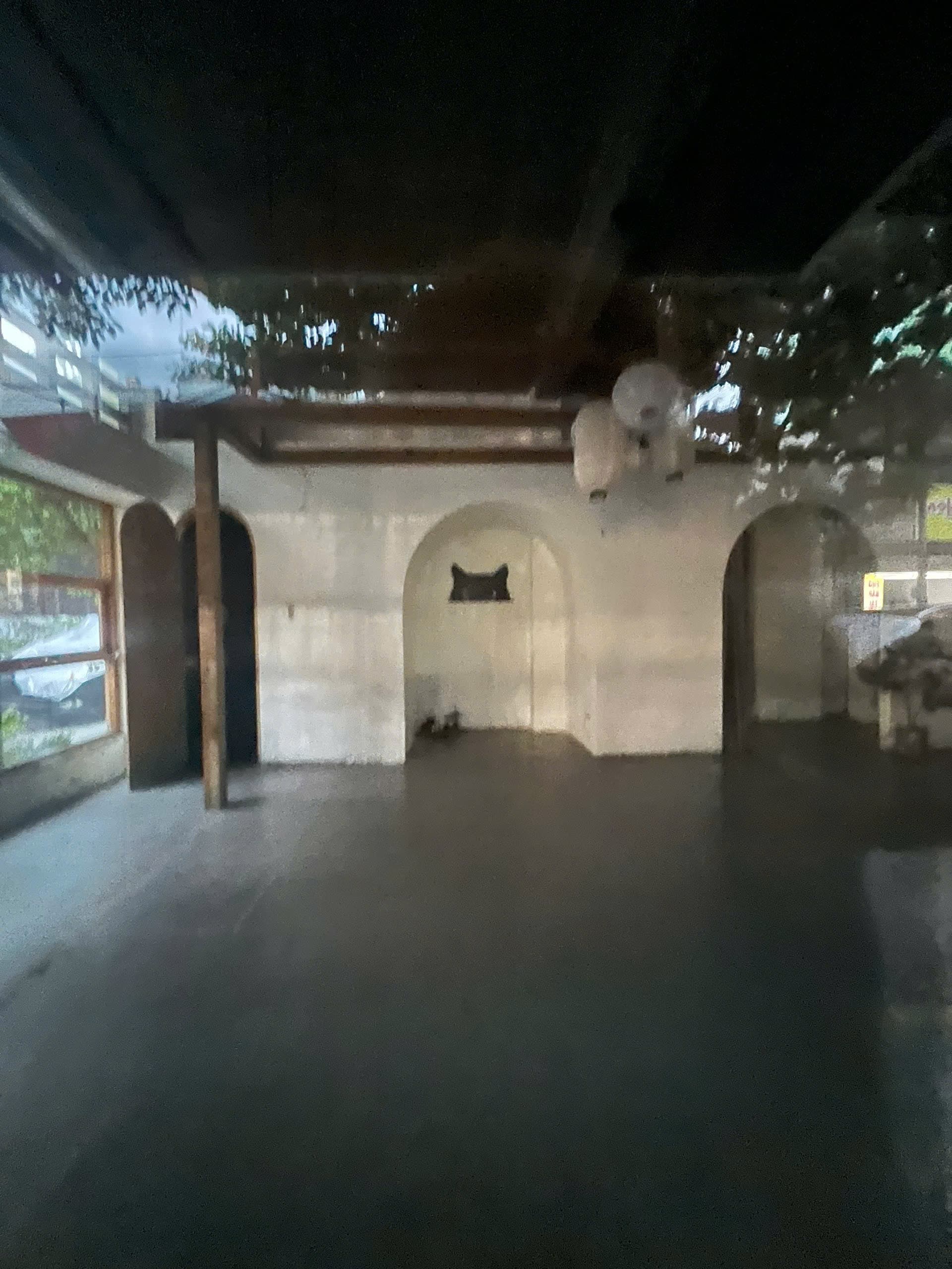 Nhà 2 tầng cao thắng ngang 7m gần bệnh viện - Ảnh 2