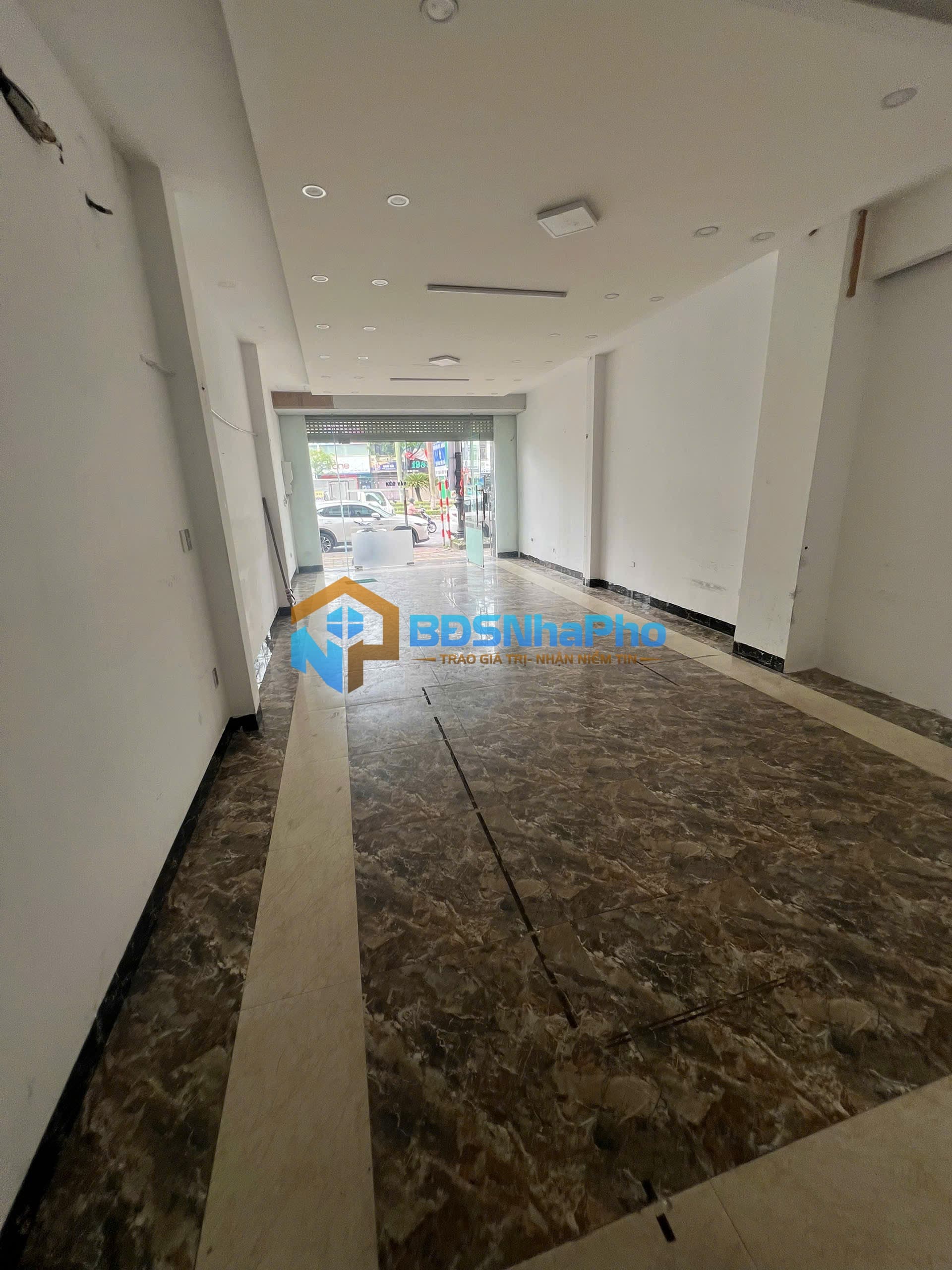 Cho thuê nhà 4 tầng tại 569 Điện Biên Phủ - Ảnh 2