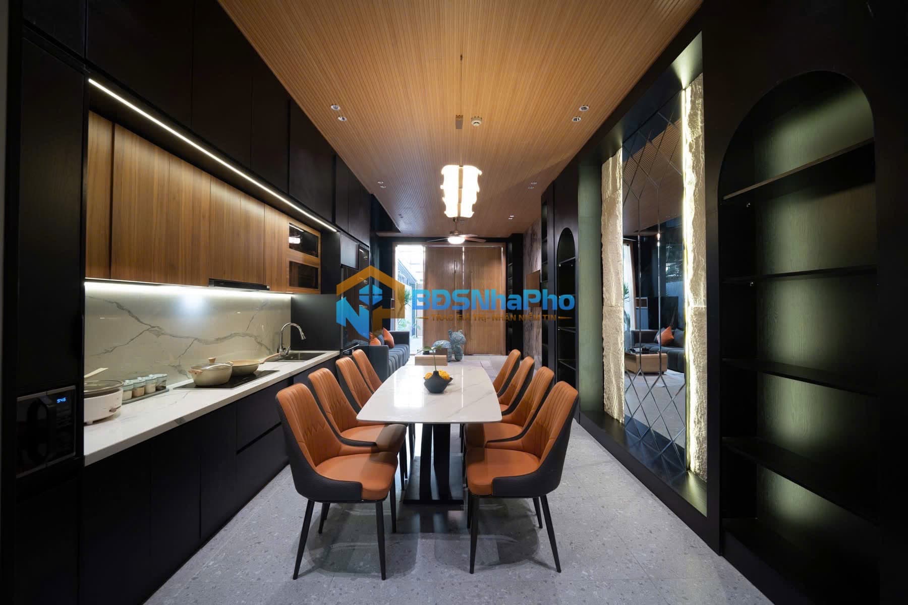 CHO THUÊ NGUYÊN CĂN VILLA NGAY CẦU RỒNG - Ảnh 2