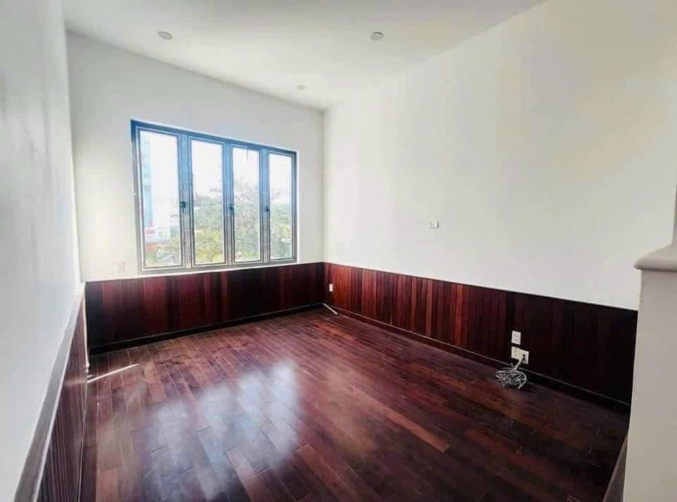 Nhà 2 tầng sân vườn đường Xô Viết Nghệ Tĩnh - Ảnh 3