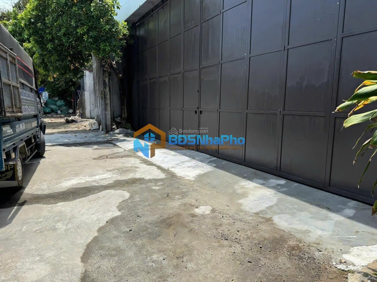 Cho thuê KHO mặt tiền Hoàng Văn Thái - Ảnh 1