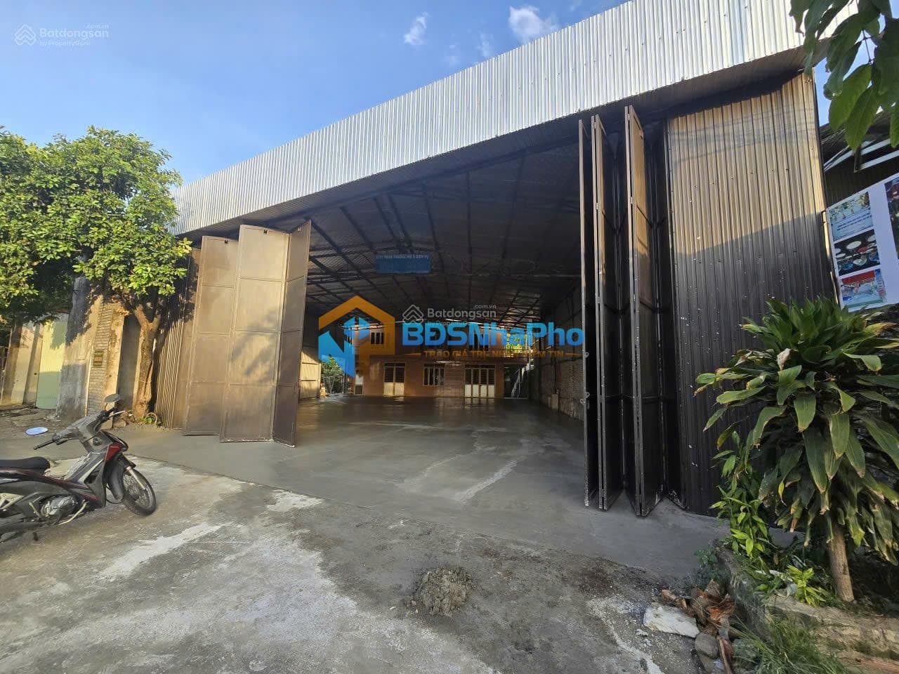 Cho thuê KHO mặt tiền Hoàng Văn Thái - Ảnh 2