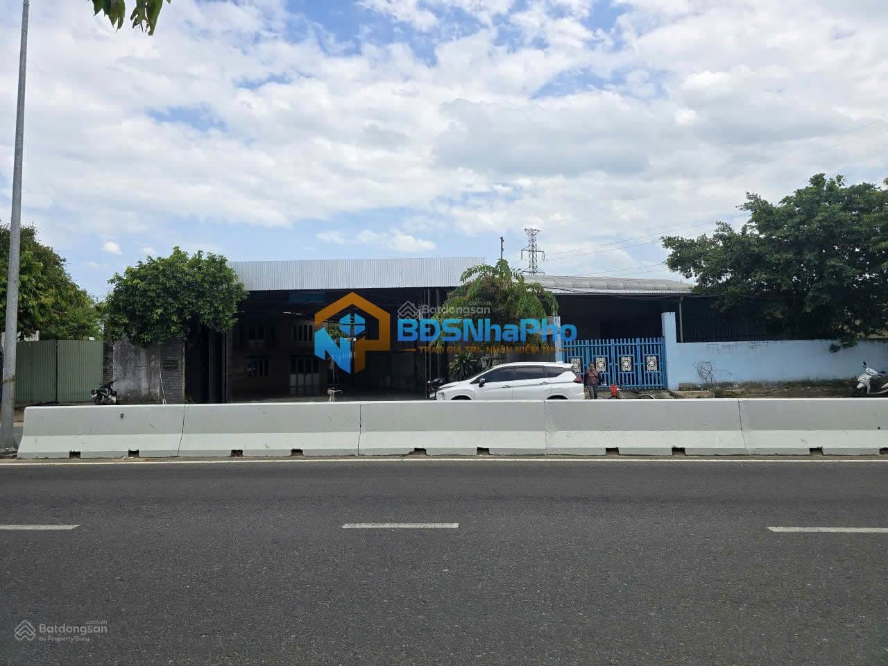 Cho thuê KHO mặt tiền Hoàng Văn Thái - Ảnh 3