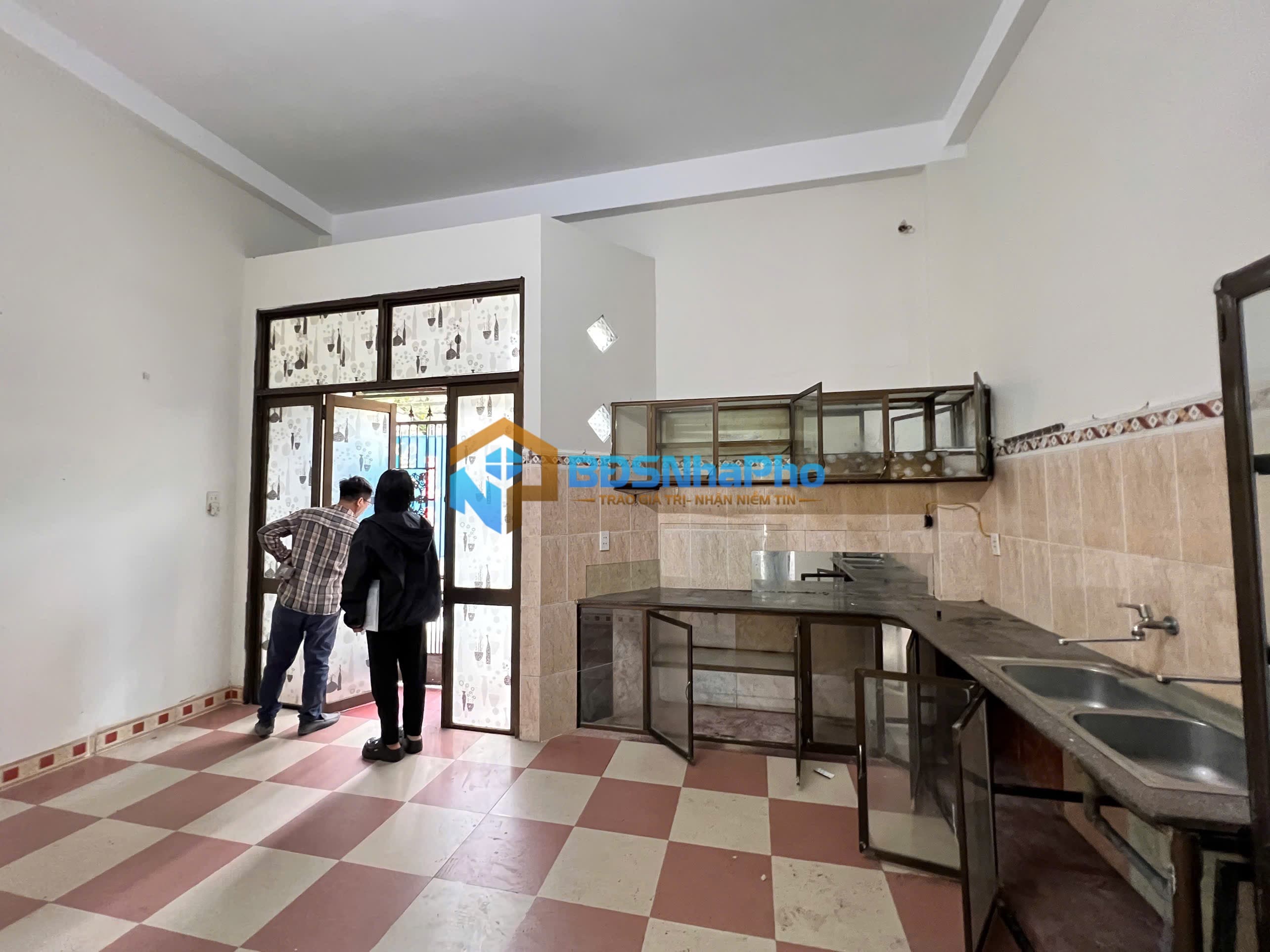 Cho thuê nhà 3 tầng đường Trần Hưng Đạo - Ảnh 3