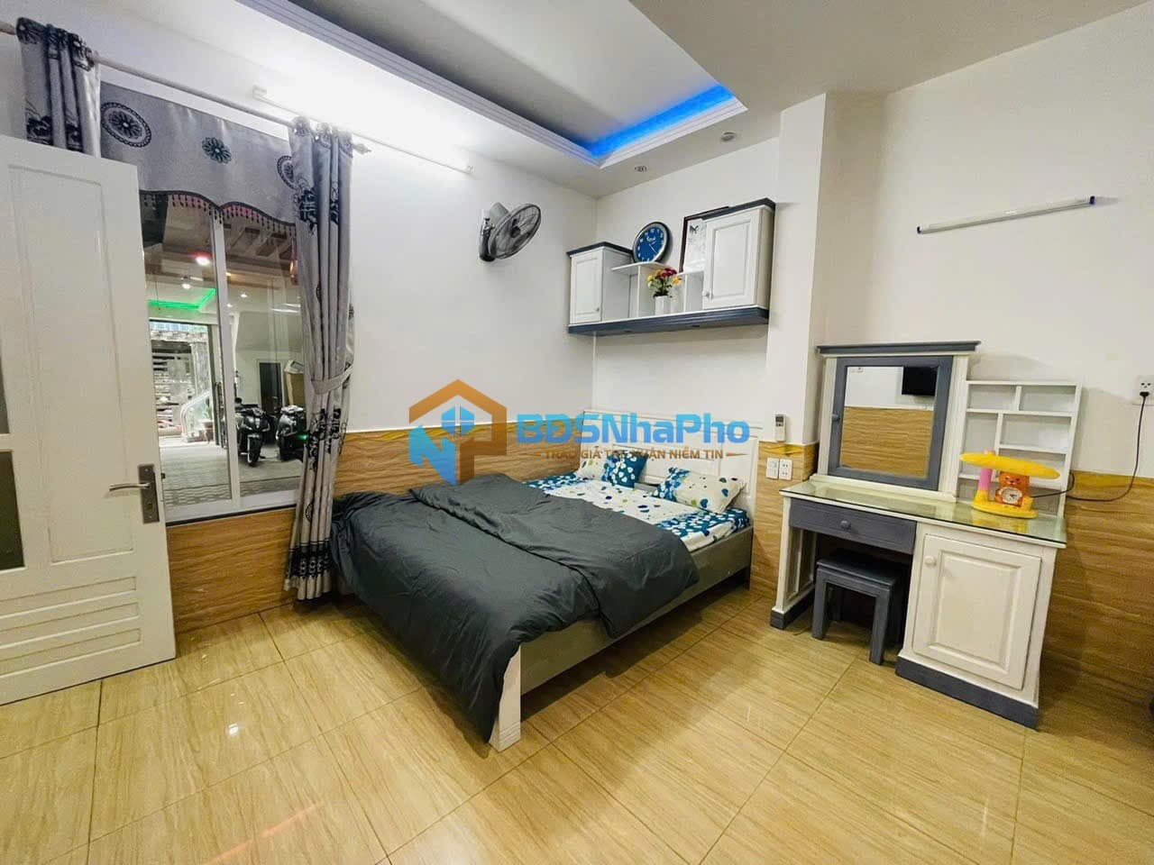 Nhà ở biệt thự kiệt ô tô Trương Chí Cương - Ảnh 7